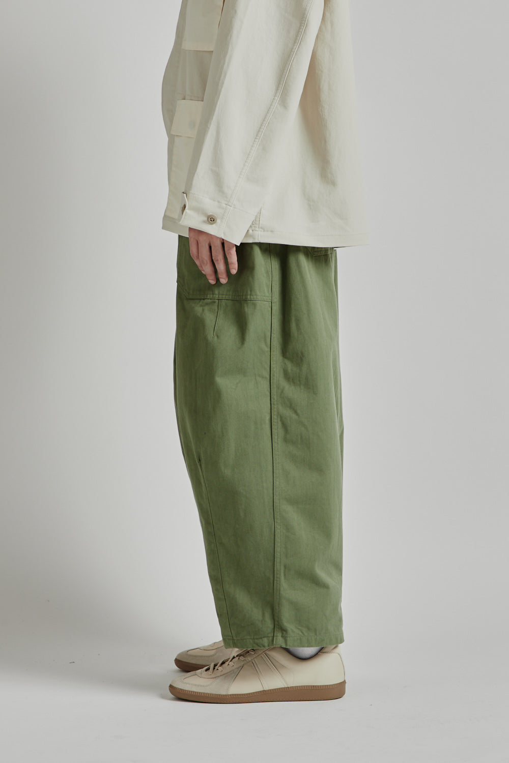 Is-ness Balloon Baker Pant Khaki 6