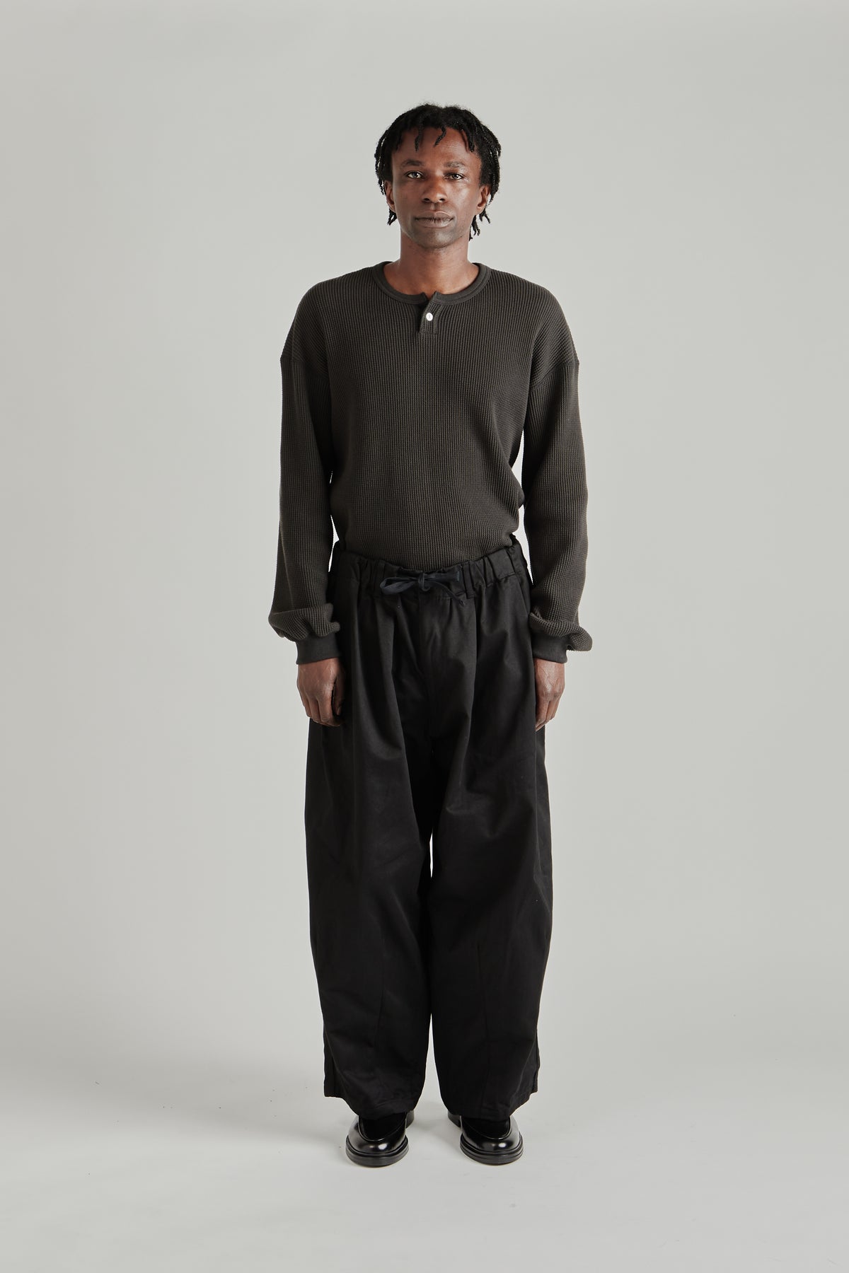 Is-ness FW26 Balloon EZ Pants Black0183