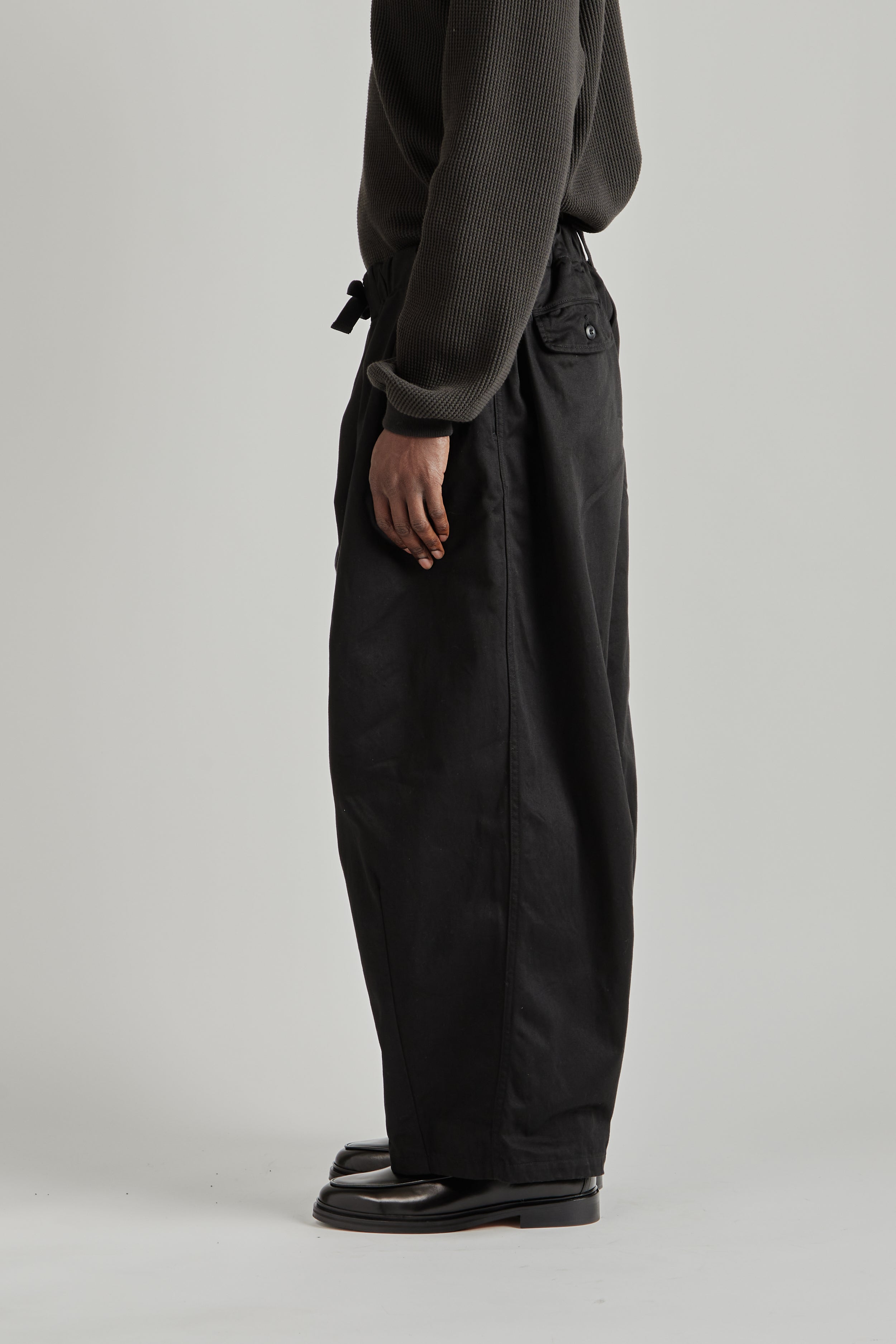 is-ness Balloon EZ Pants - Black | Wallace Mercantile Shop
