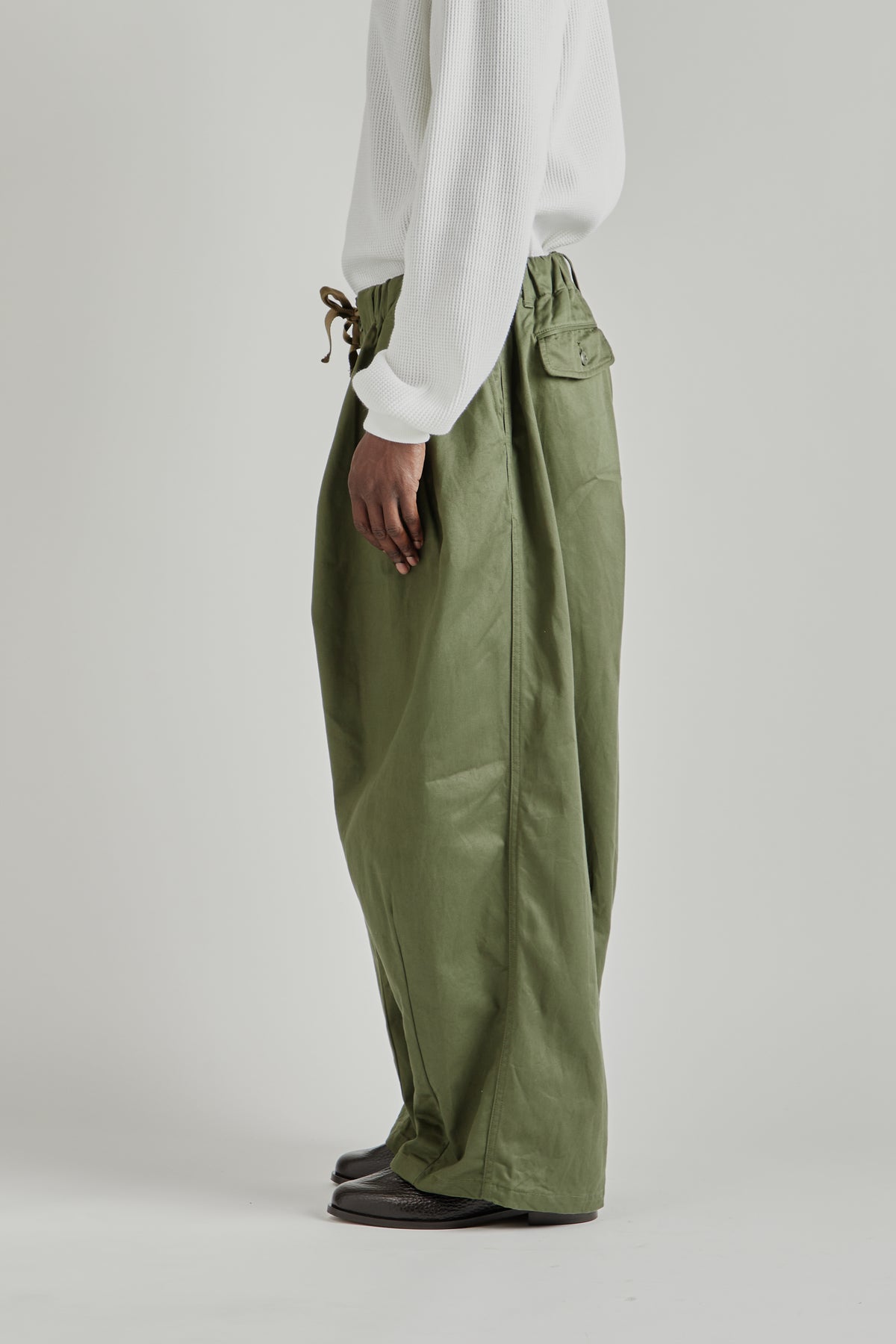 Is-ness FW26 Balloon EZ Pants Khaki0073