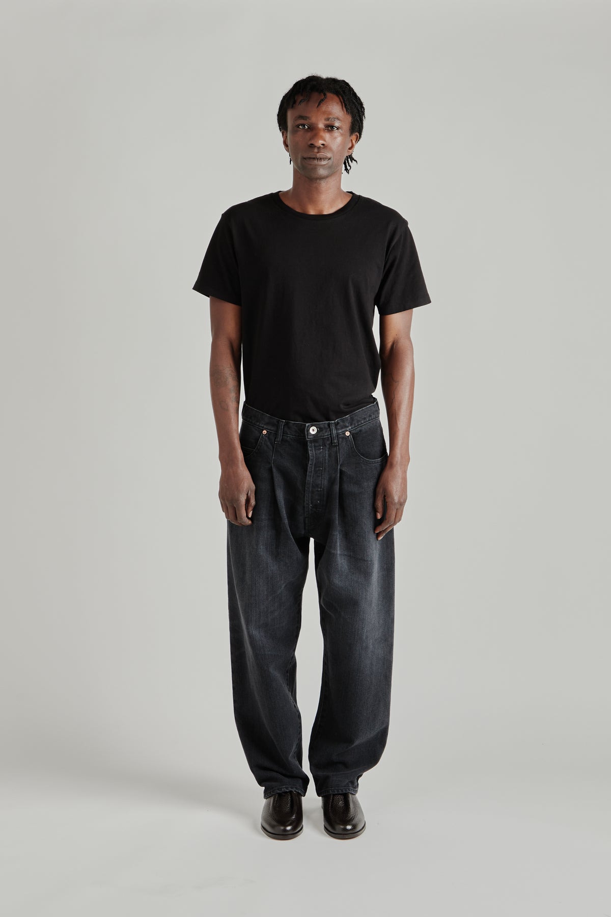 Selvedge 5‑Pocket Enzyme‑Washed Denim Pants - Black