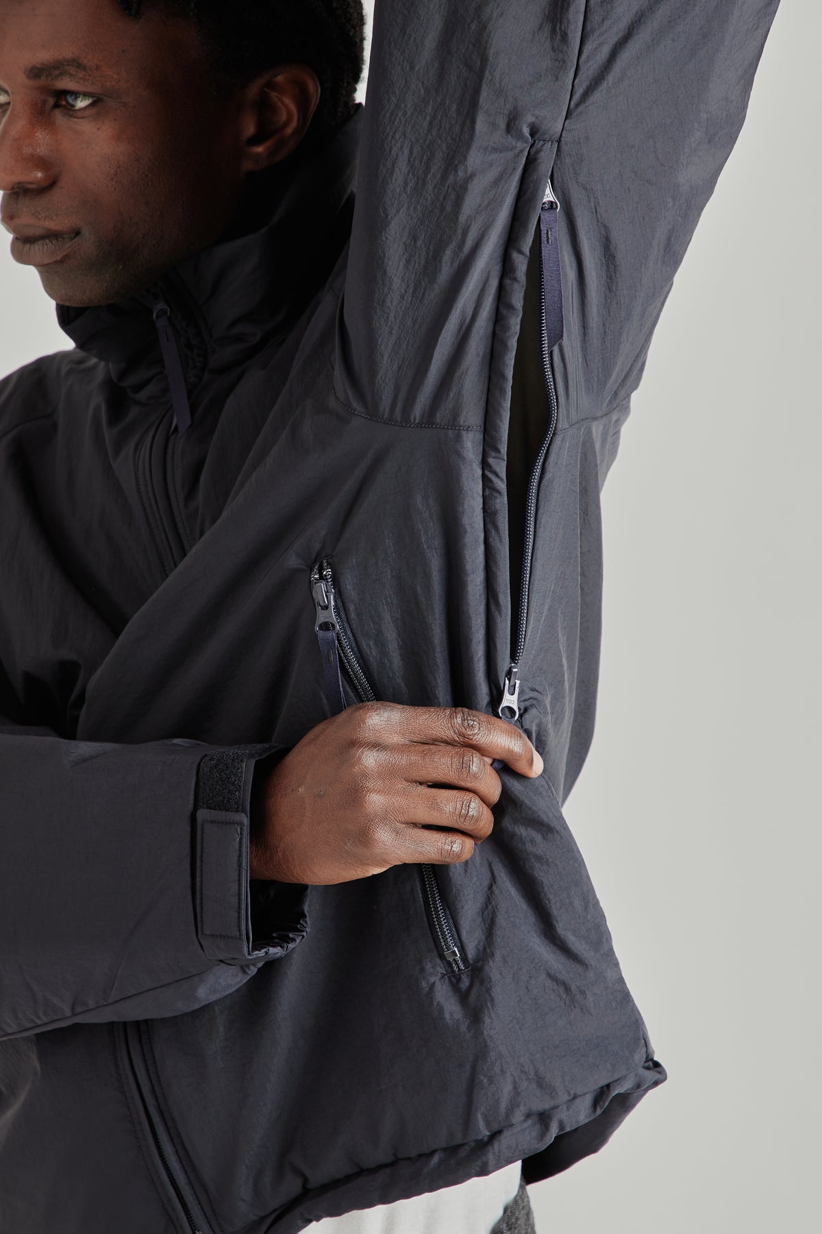 Shrink Nylon Puffer Jacket - Navy