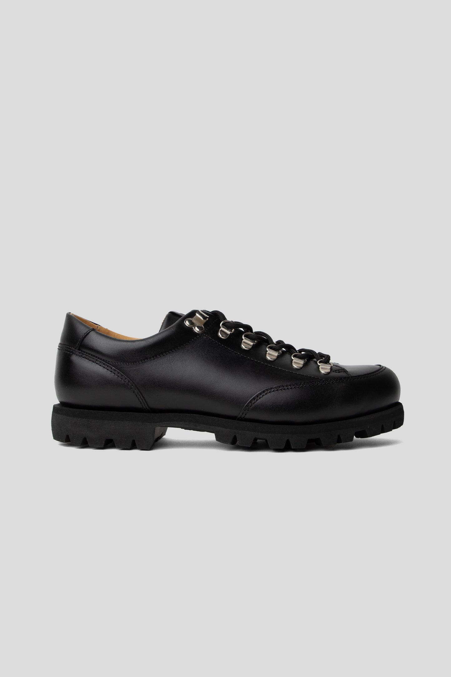 Montana - Black