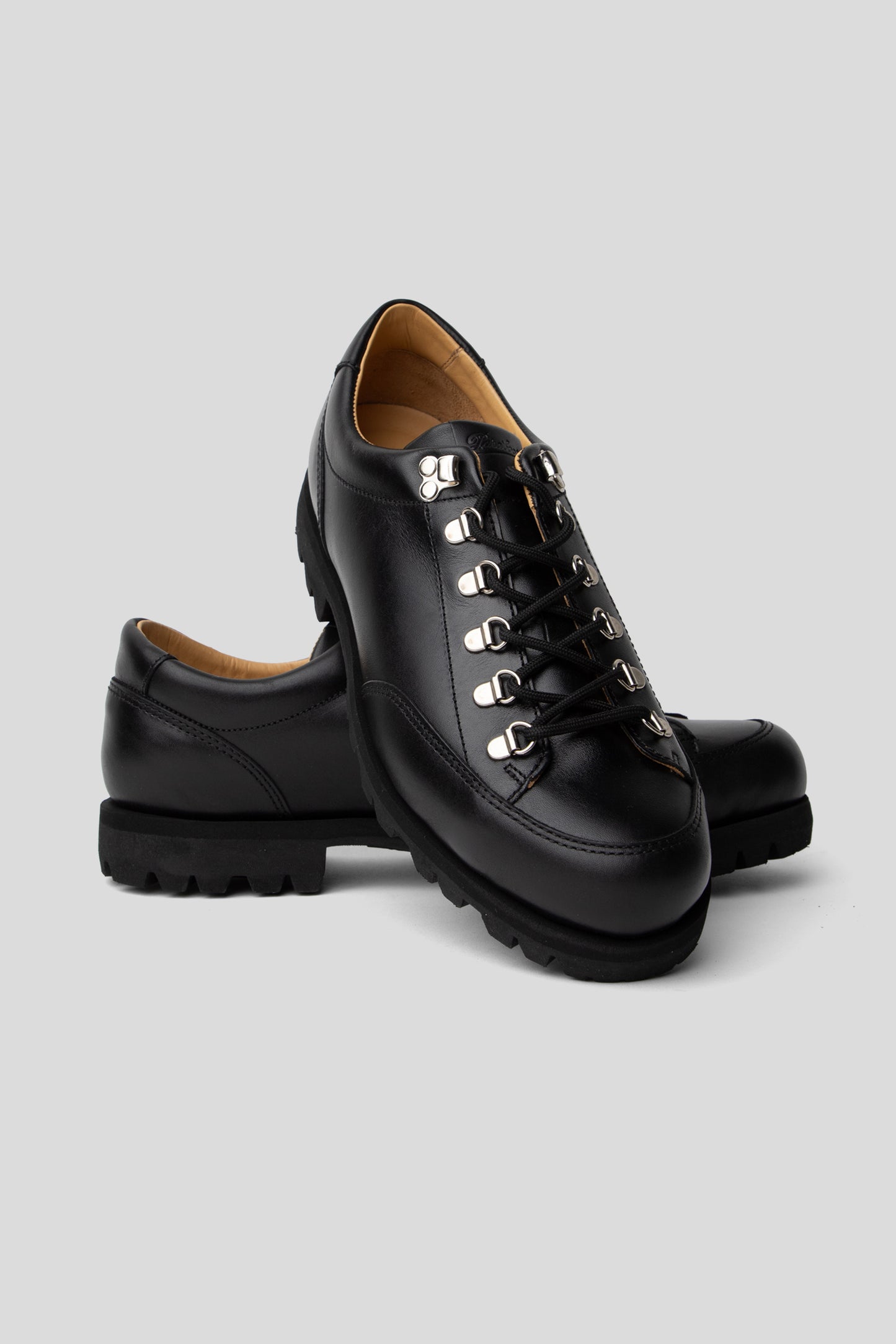 Montana - Black
