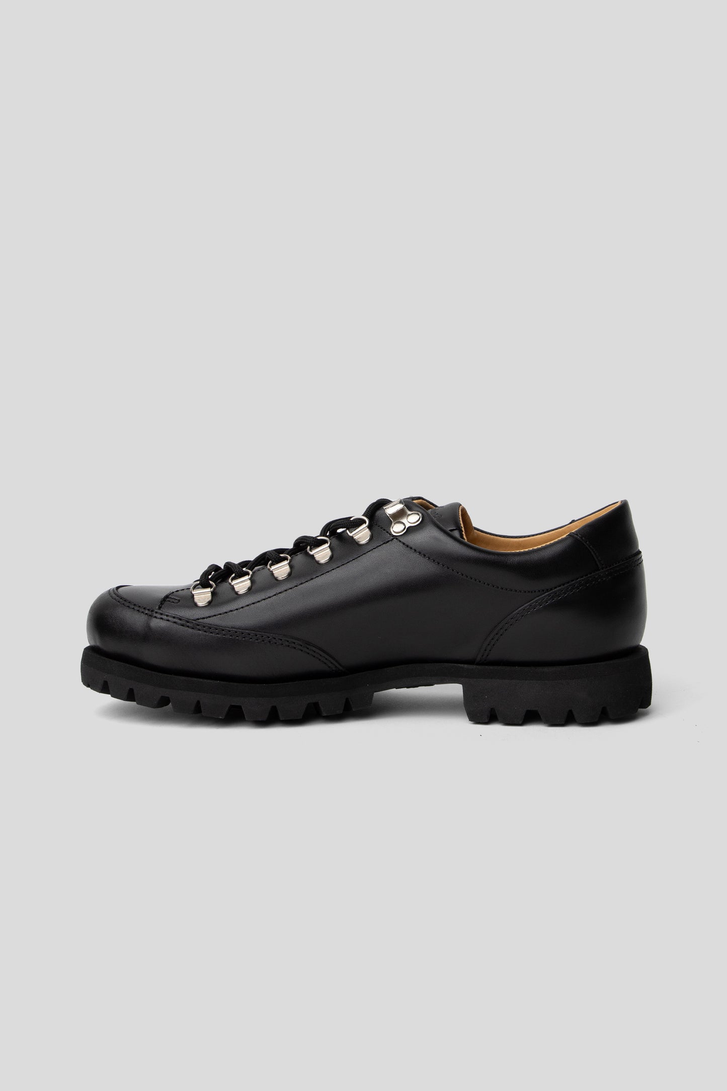 Montana - Black