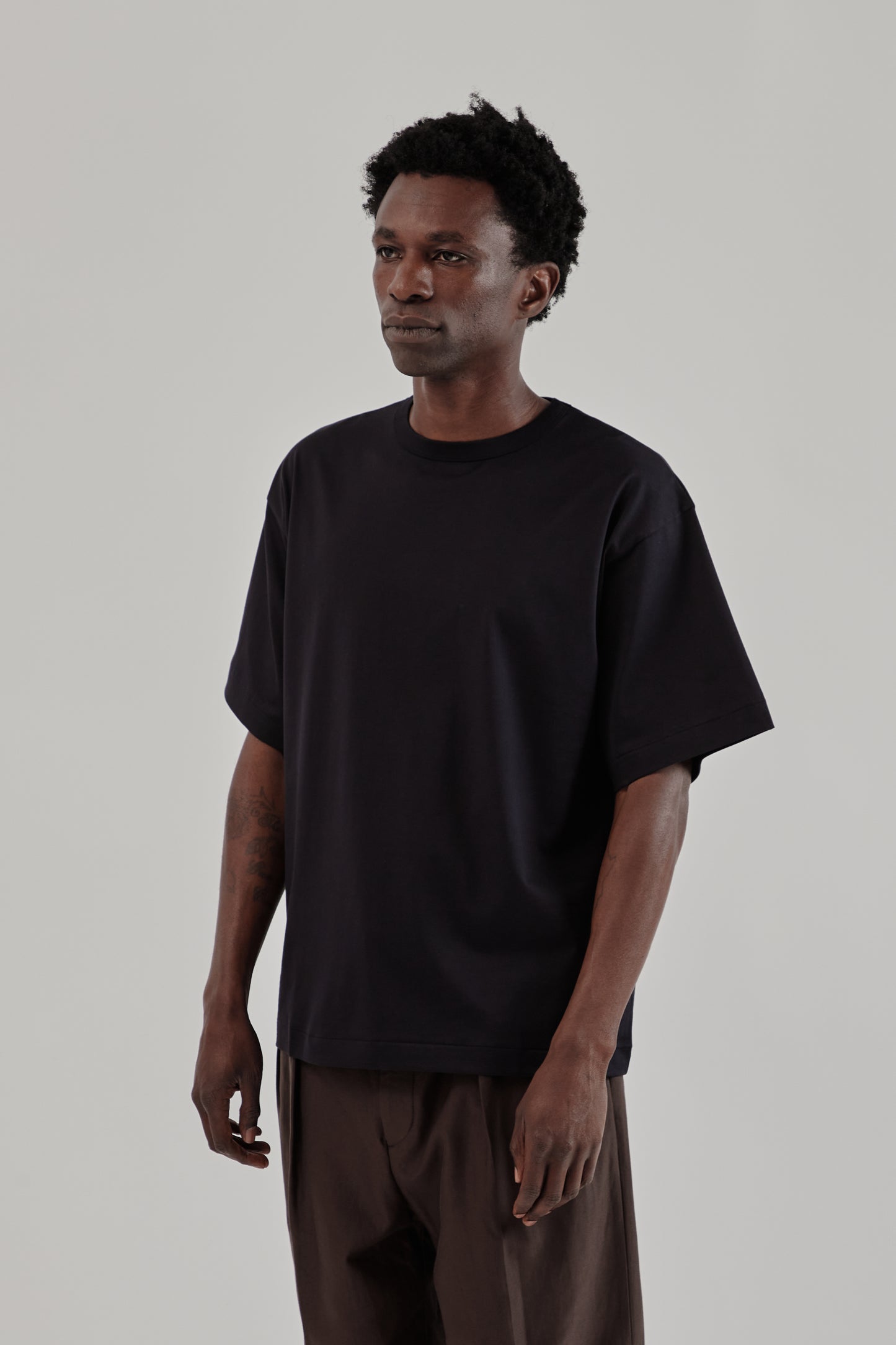 Suvin Cotton Suede Tenjiku Short Sleeve Tee - Navy