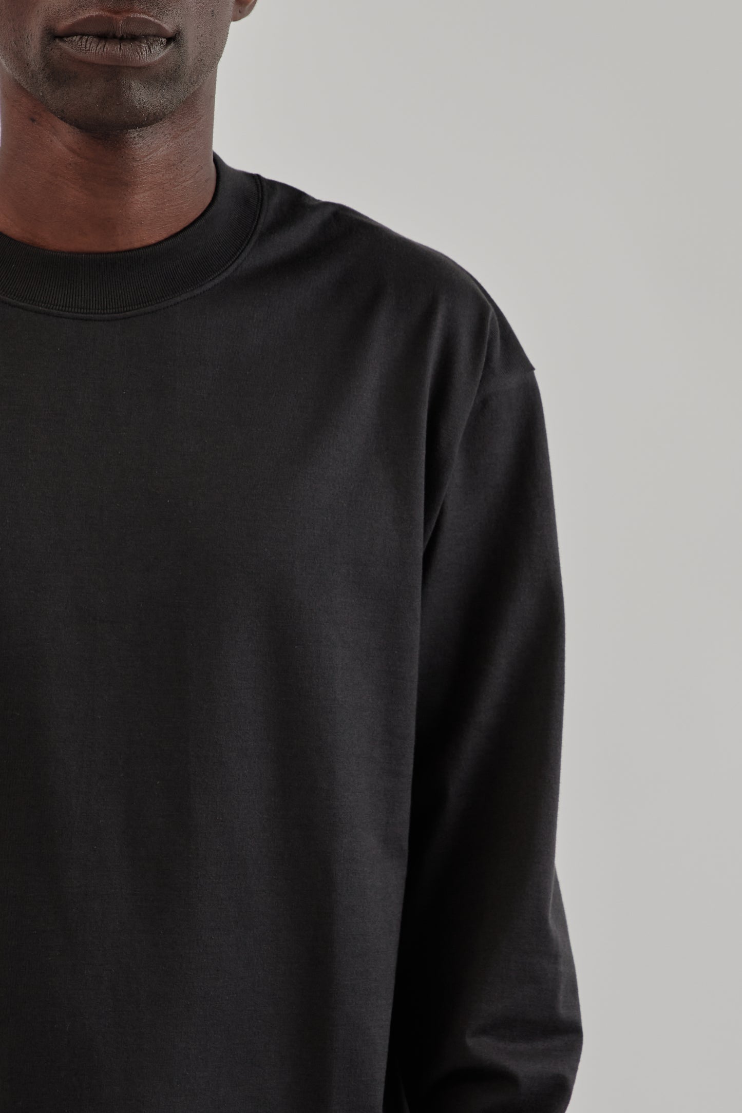 Suvin Supima Tube Long Sleeve Tee Heavy - Ink Black