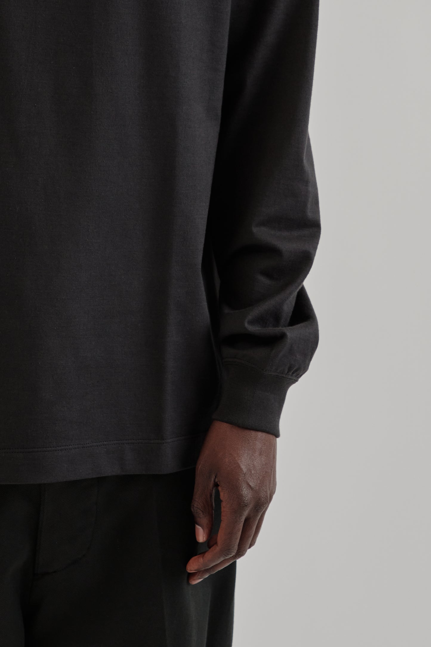 Suvin Supima Tube Long Sleeve Tee Heavy - Ink Black