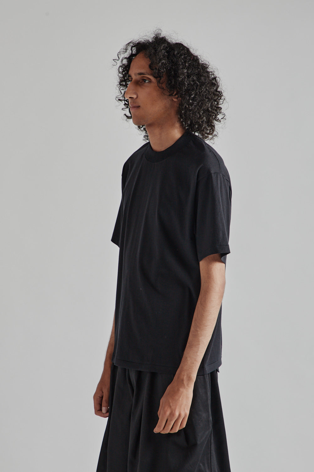 Kaptain Sunshine Suvin Supima Tube Tee Light - Black | Wallace