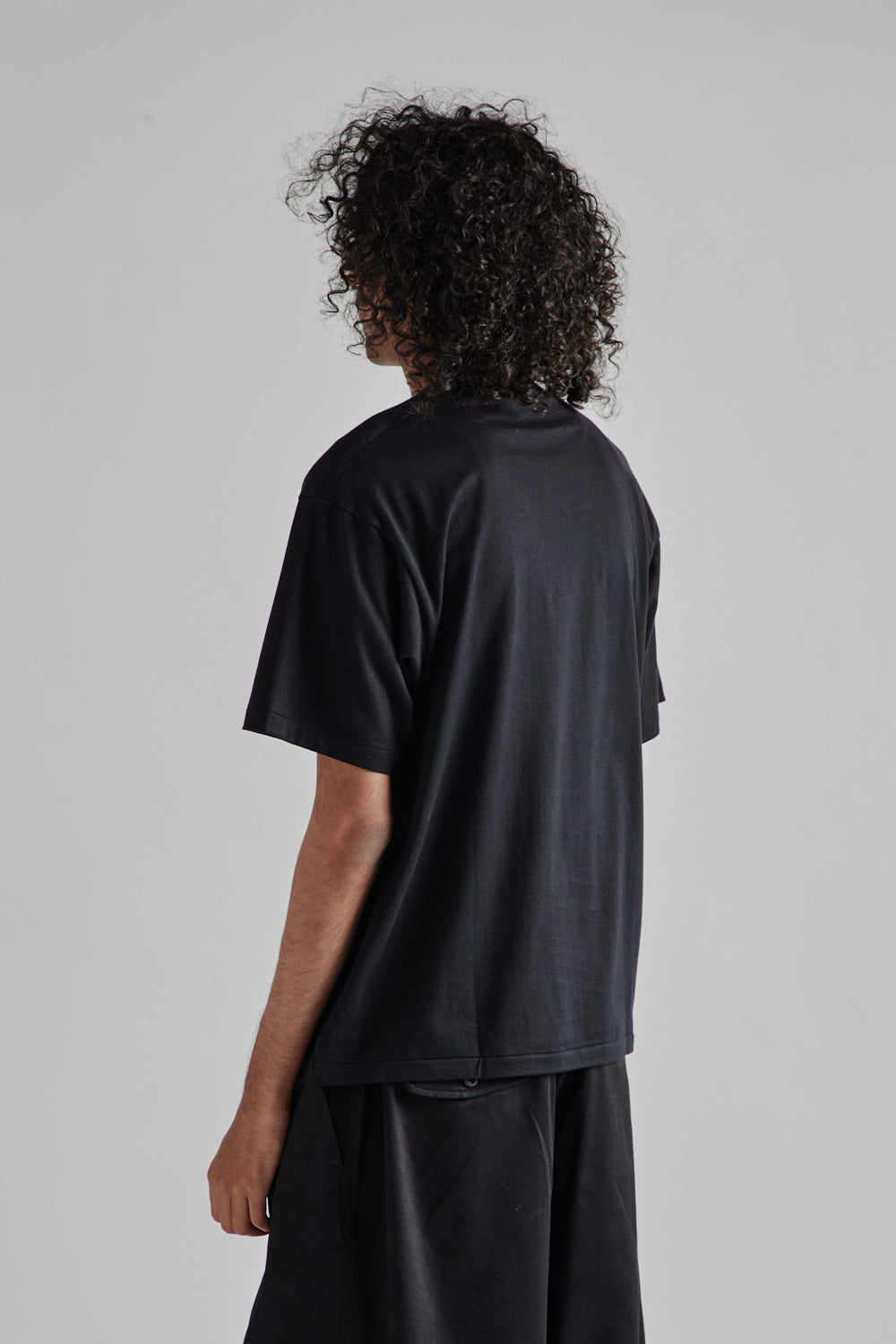 Kaptain Sunshine Suvin Supima Tube Tee Light - Black | Wallace