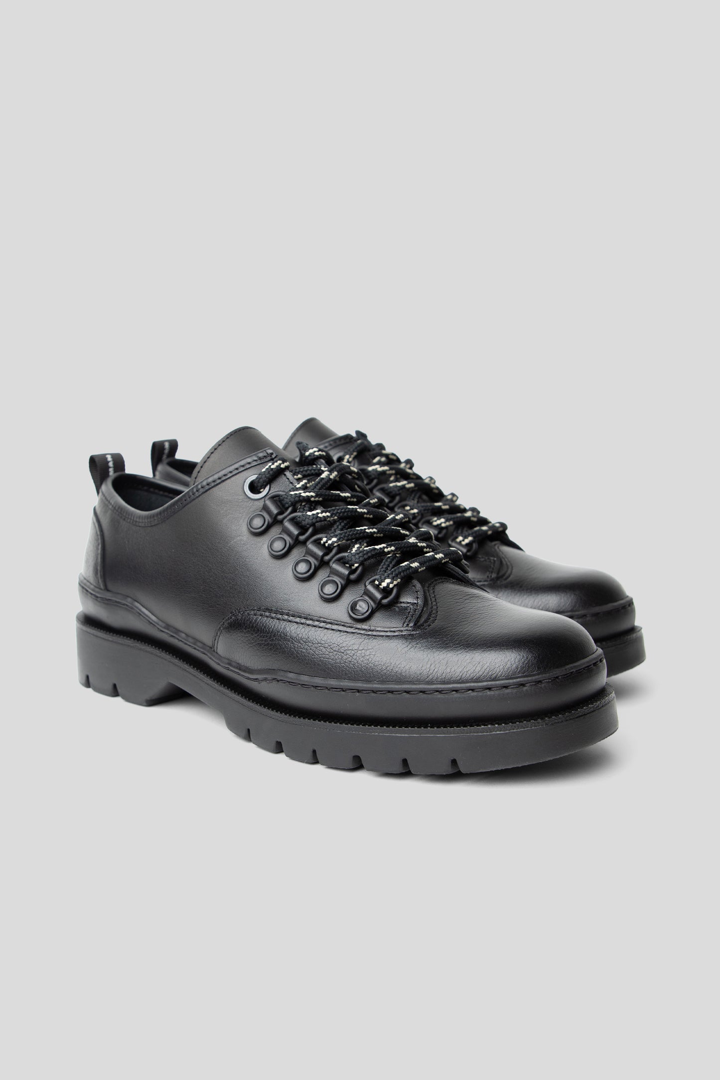 Courrier CG - Black
