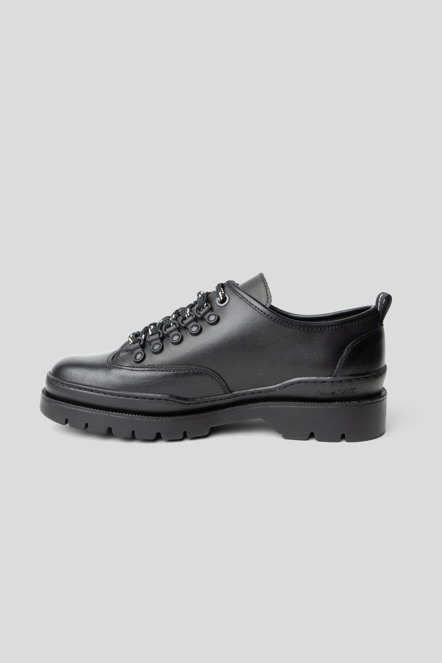 Courrier CG - Black