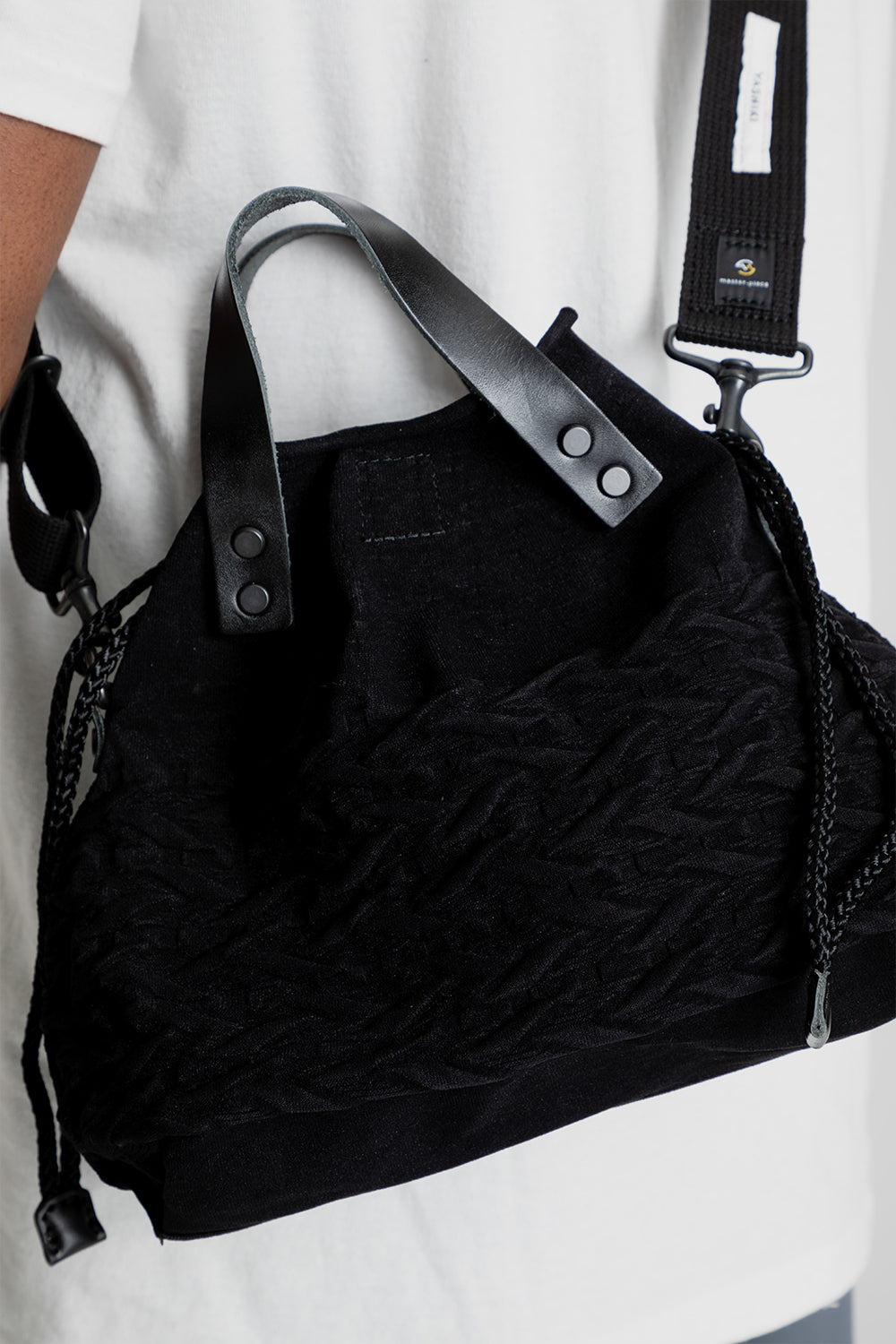 Yashiki Messenger Bag - Black