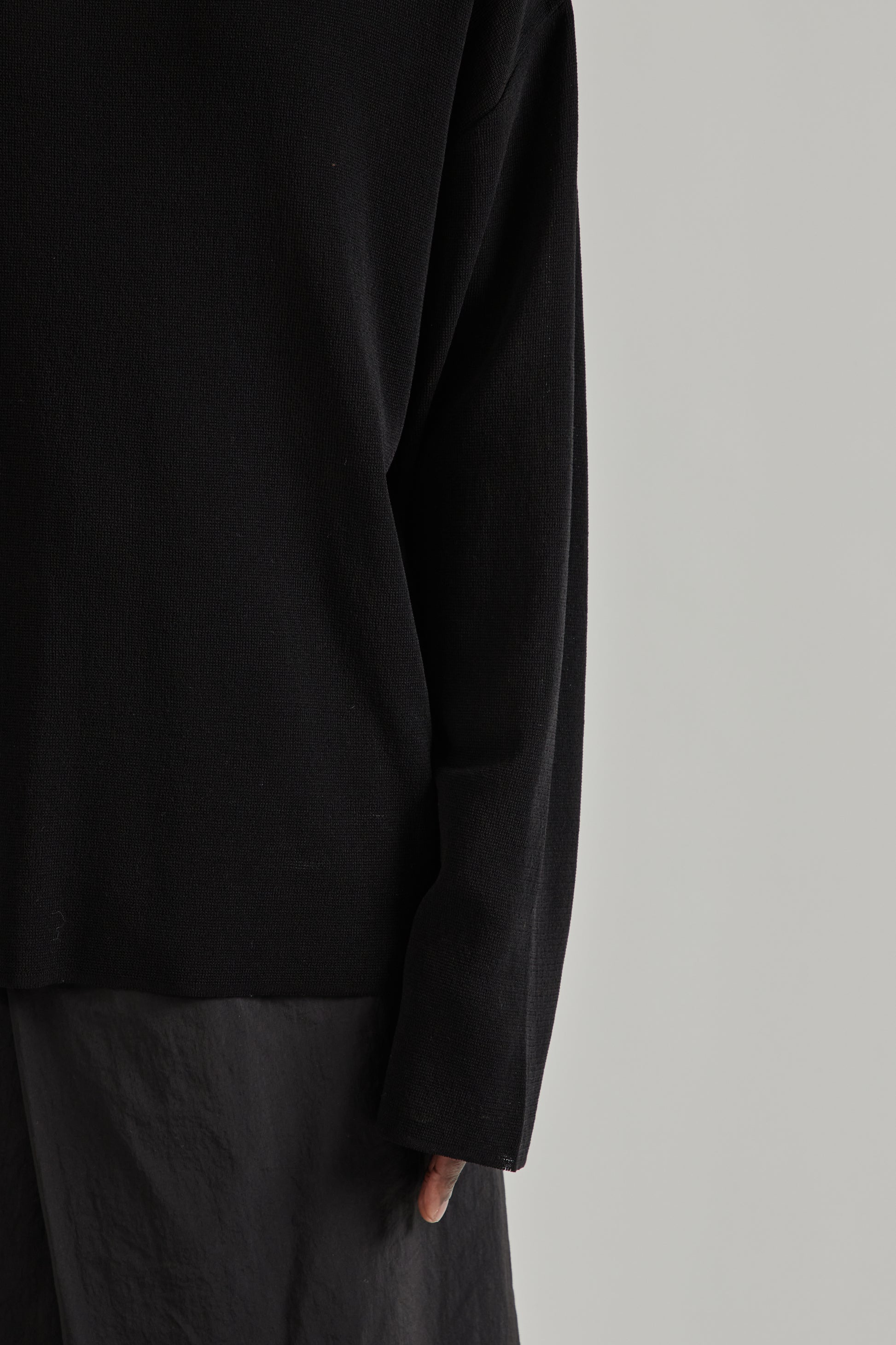 Merely Made SS26 Wide Sleeve Seungmu Knit Ink Black0386
