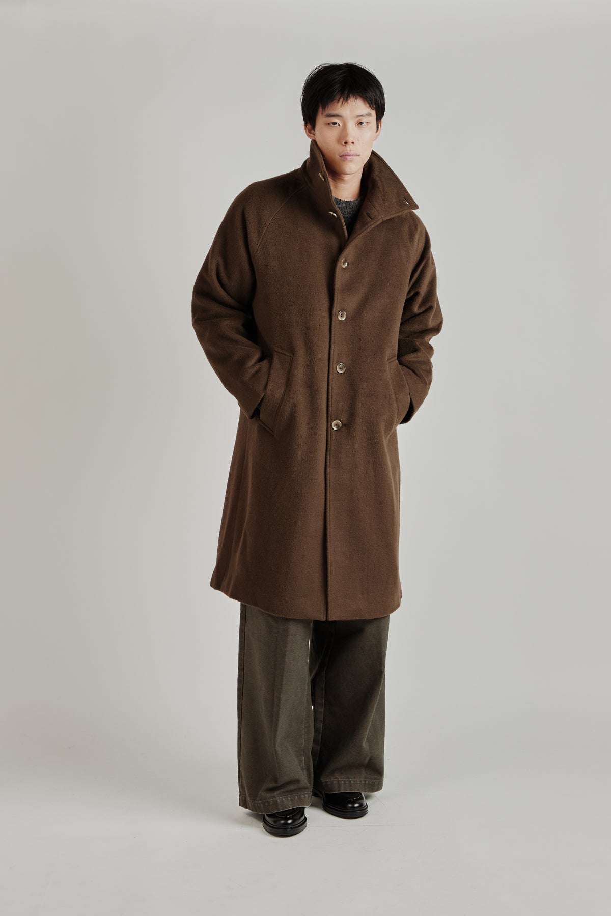 Merely Wool Flannel Raglan Coat - Smoked Olive