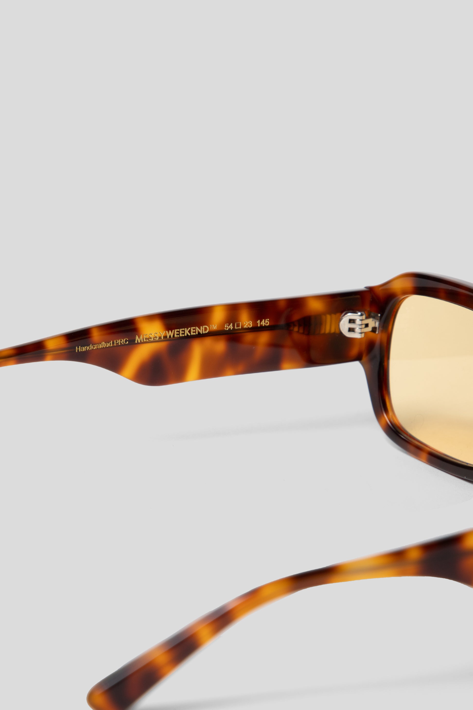 MessyWeekend Downey Tortoise Yellow 04