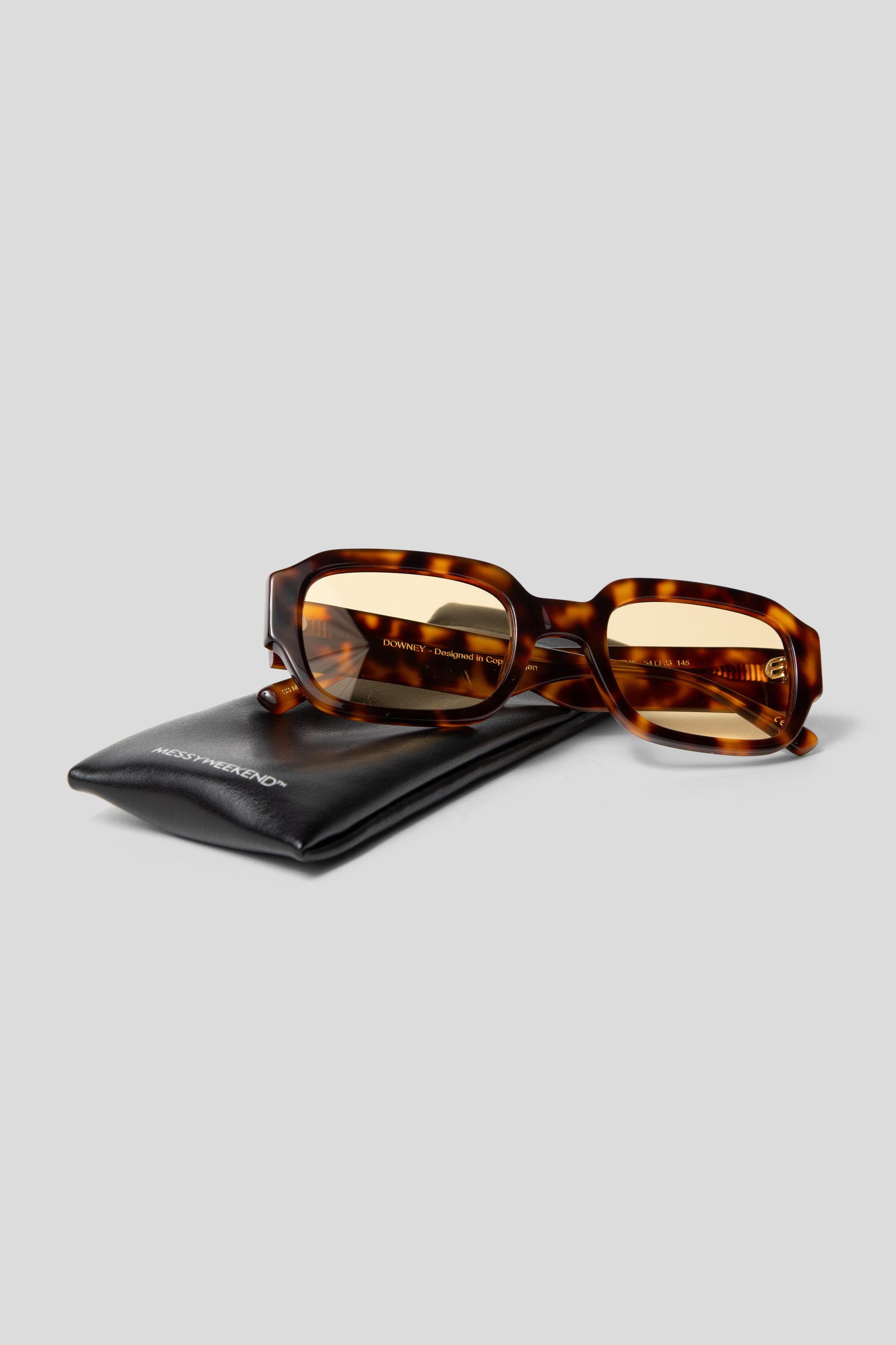 MessyWeekend Downey Tortoise Yellow 05