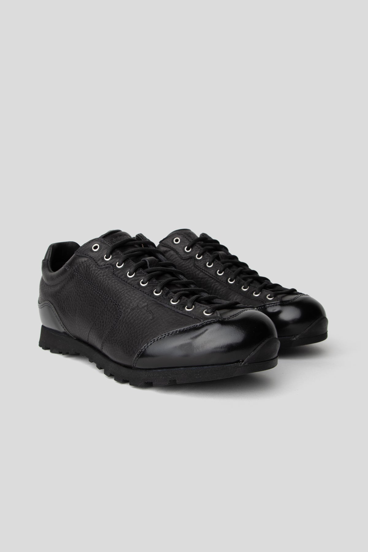 Movida Black 02