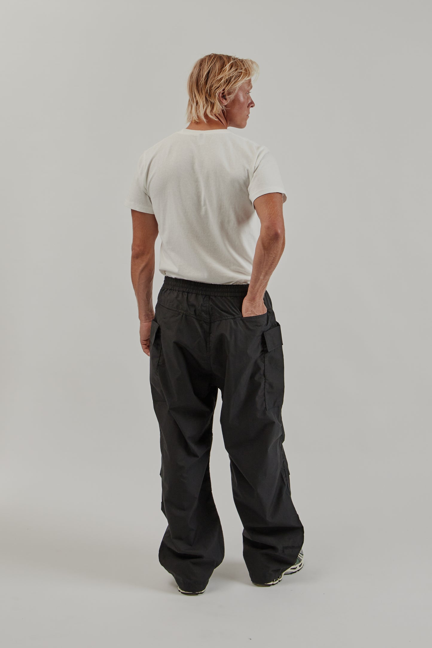 Nanamica FW25 Cargo Deck Pants Black 11
