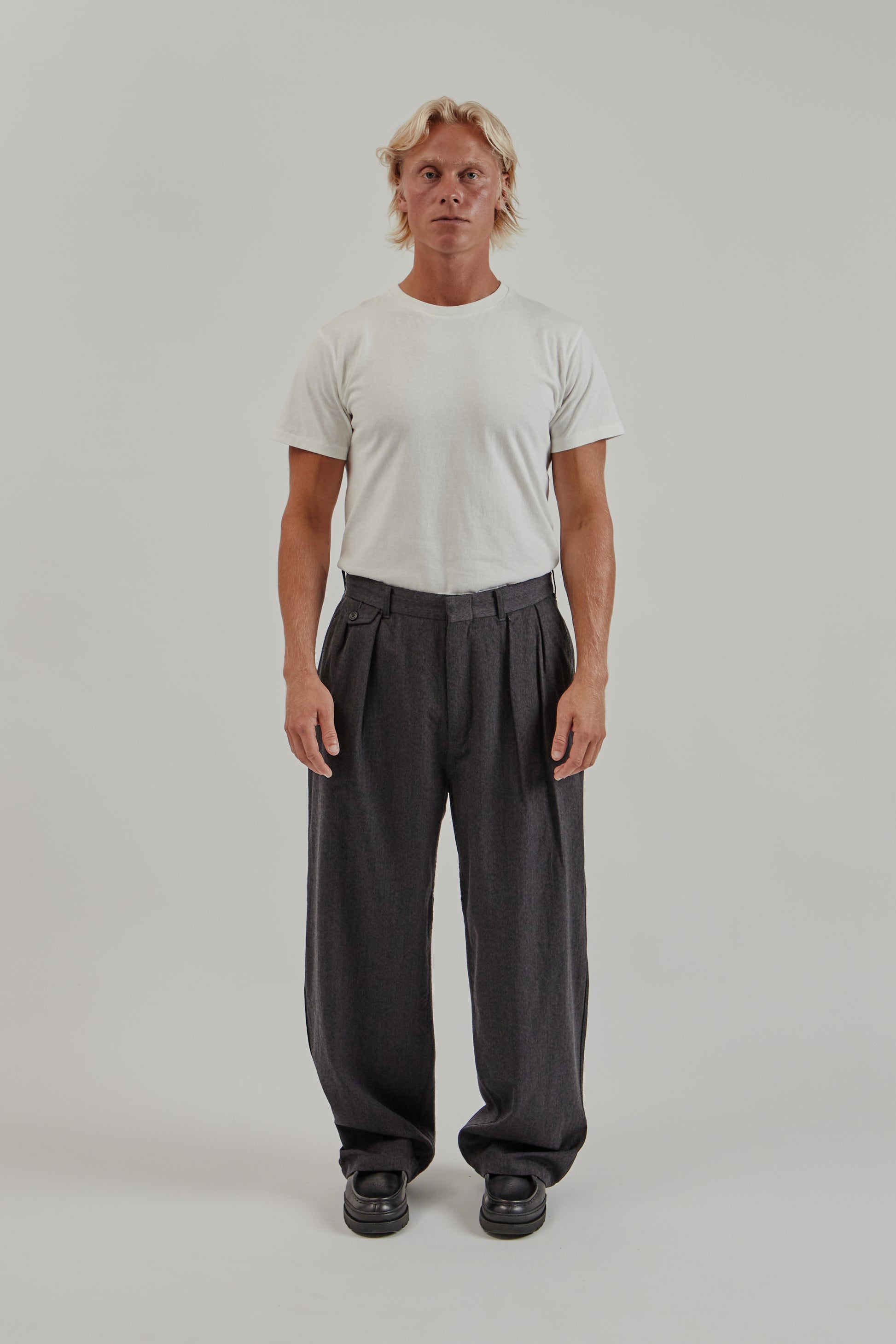 Nanamica FW25 Wool Gabardine Pleat Pants Charcoal 1
