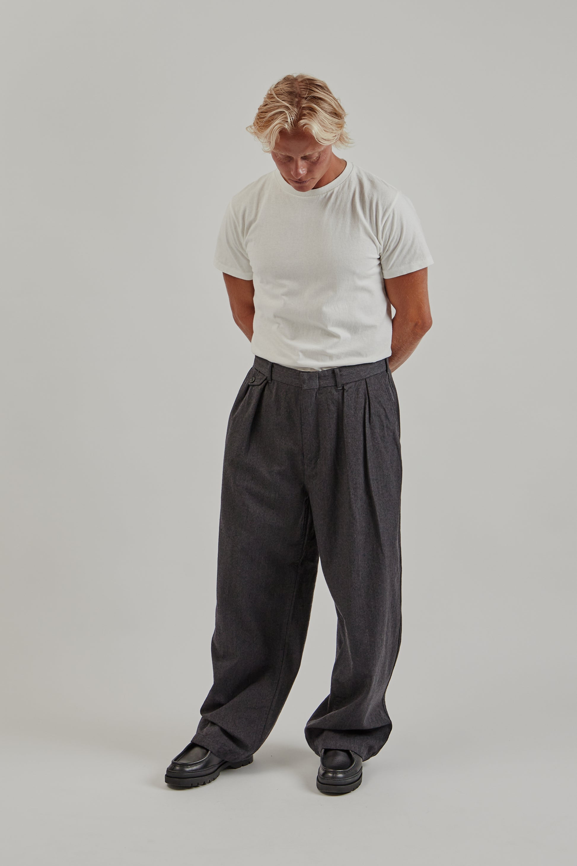 Nanamica FW25 Wool Gabardine Pleat Pants Charcoal 10