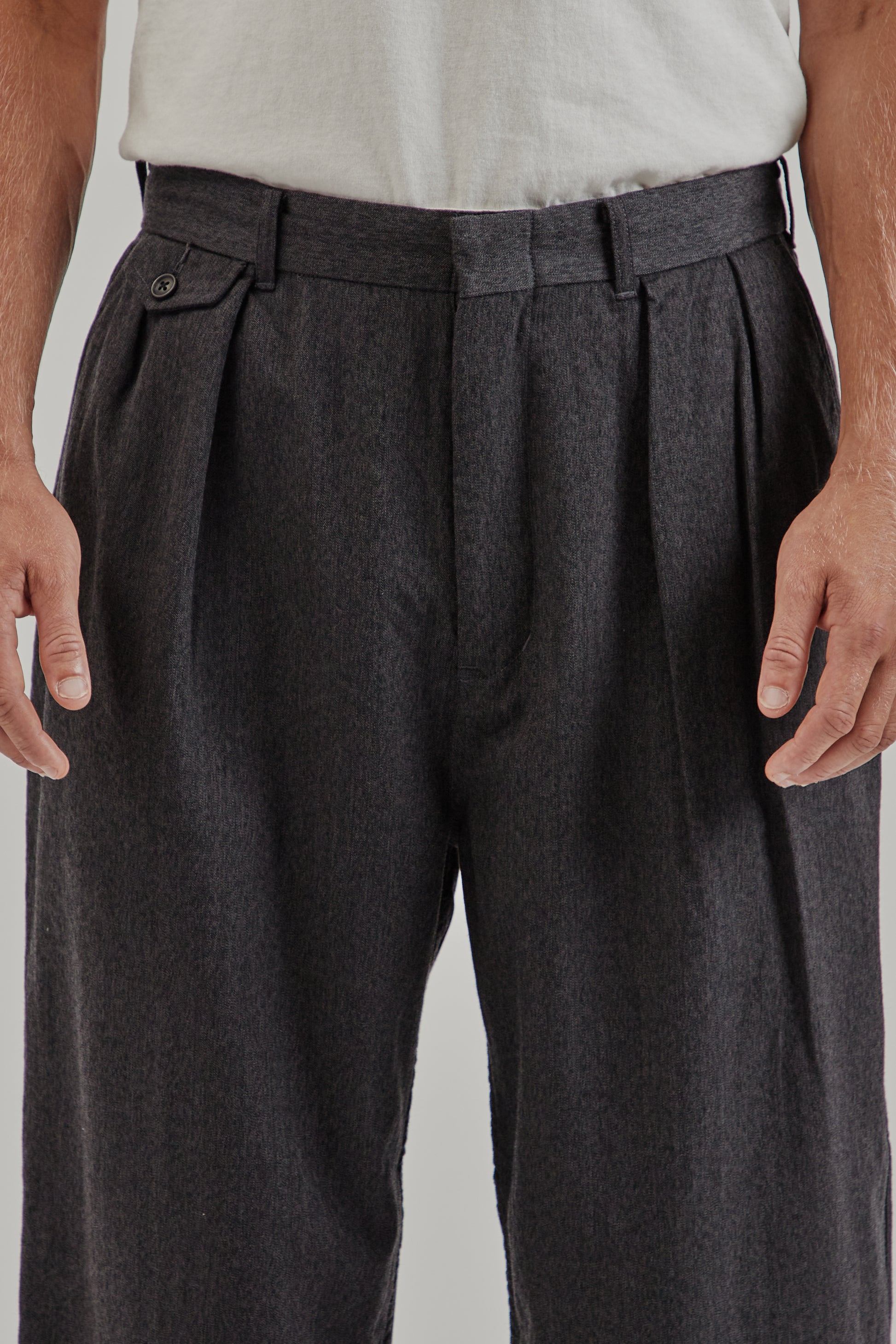 Nanamica FW25 Wool Gabardine Pleat Pants Charcoal 6