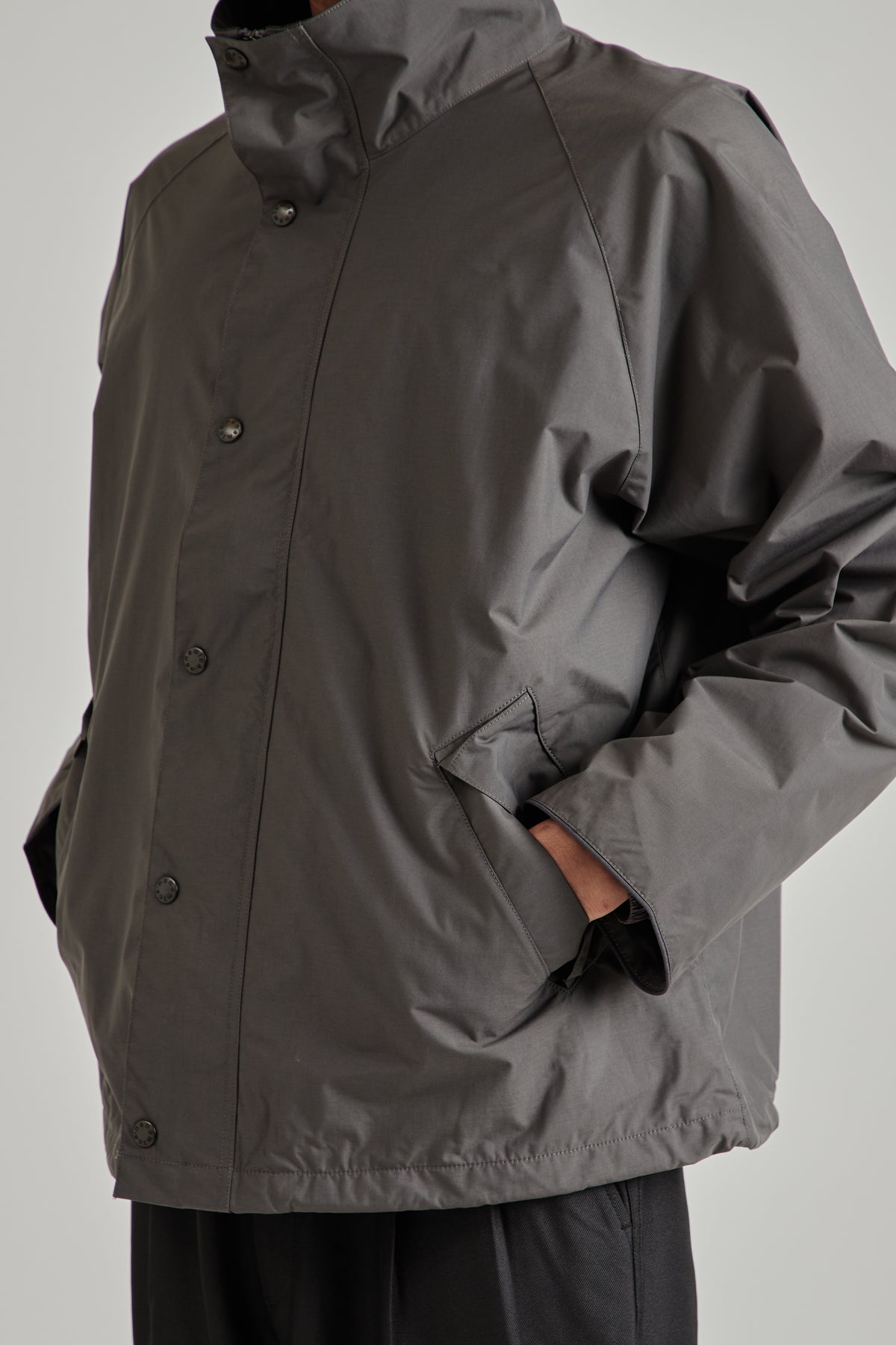 2L PERTEX UNLIMITED Field Short Jacket - Charcoal