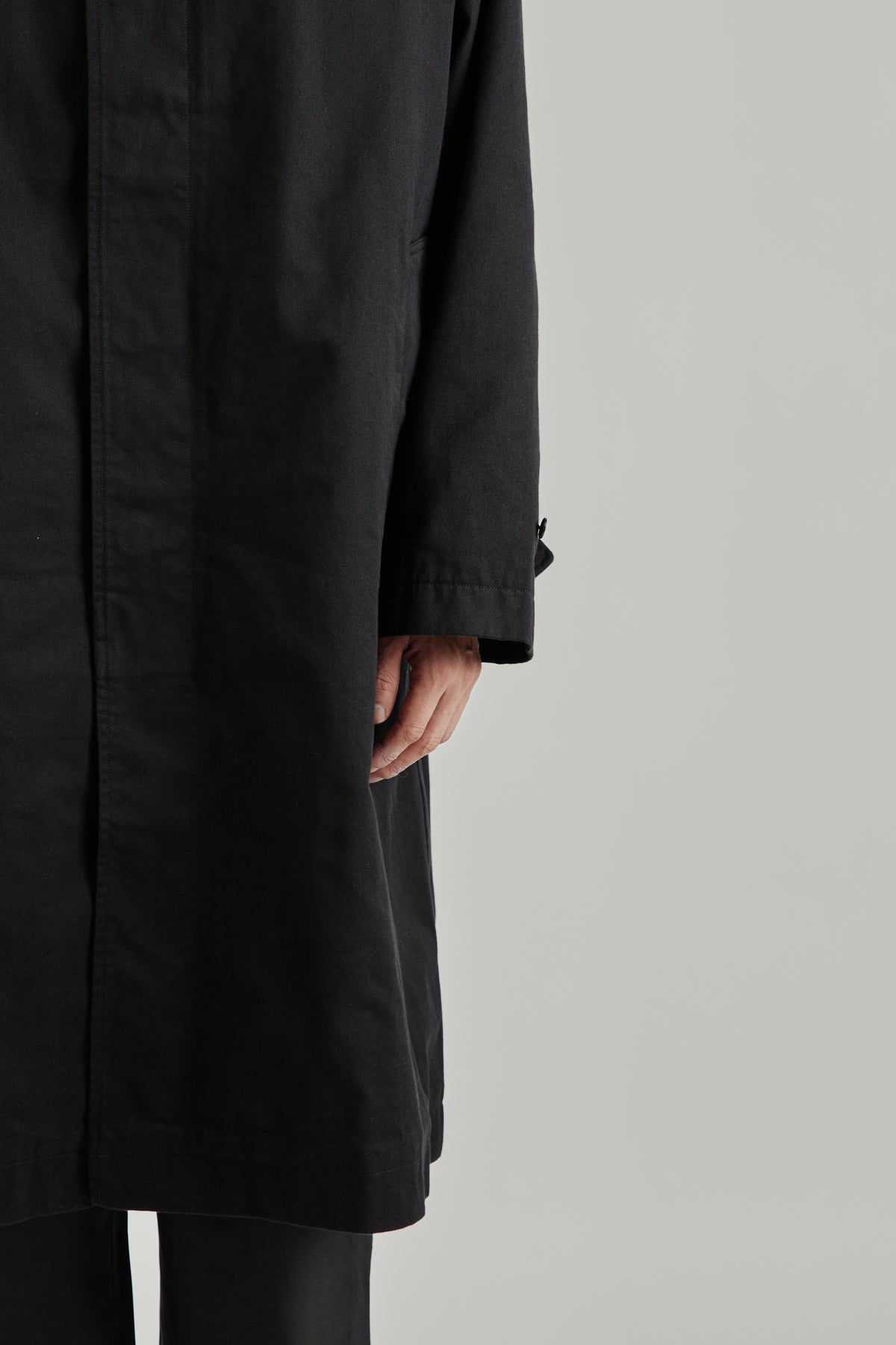 Cotton Cordura Windstopper Balmacaan - Black