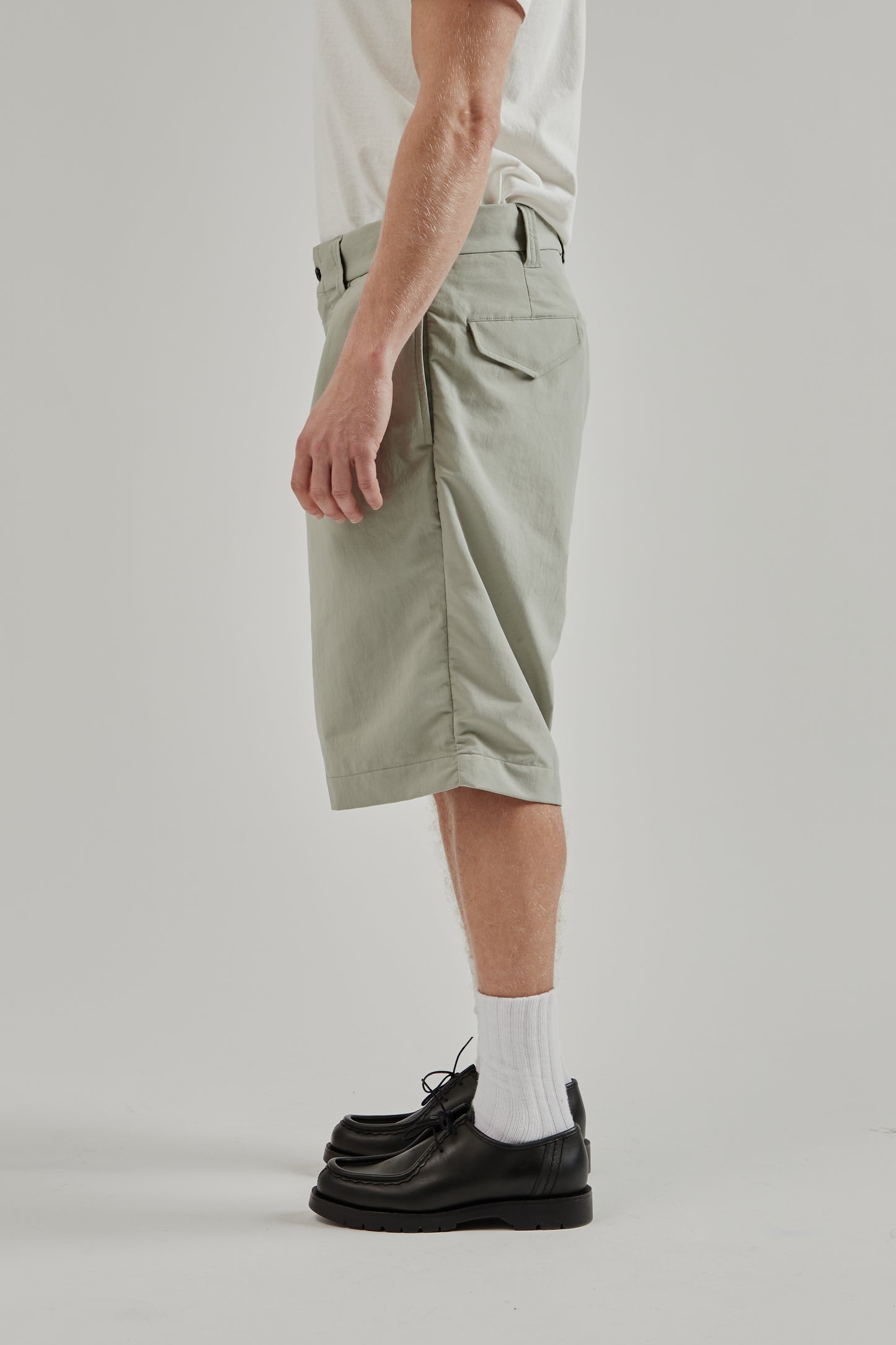 Nanamica SS26 Alphadry Double Pleat Shorts Light Khaki 3