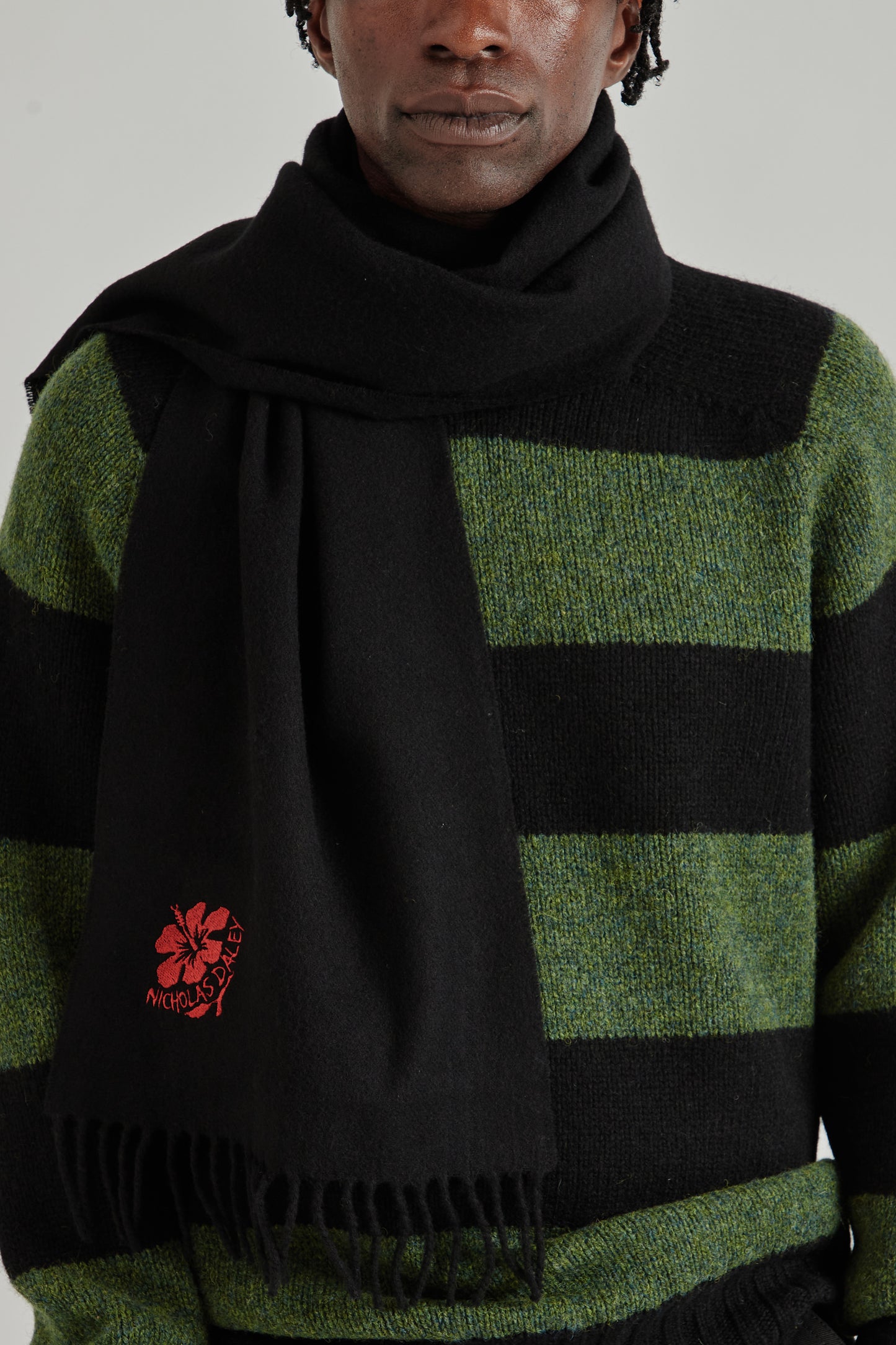 Hibiscus Scarf - Black