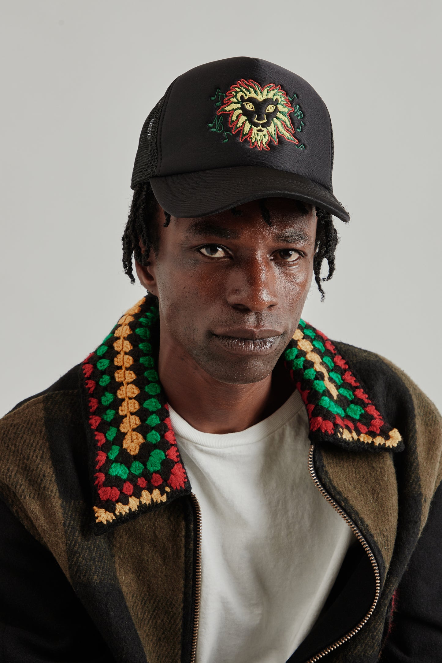 Lion Head Trucker Cap - Black
