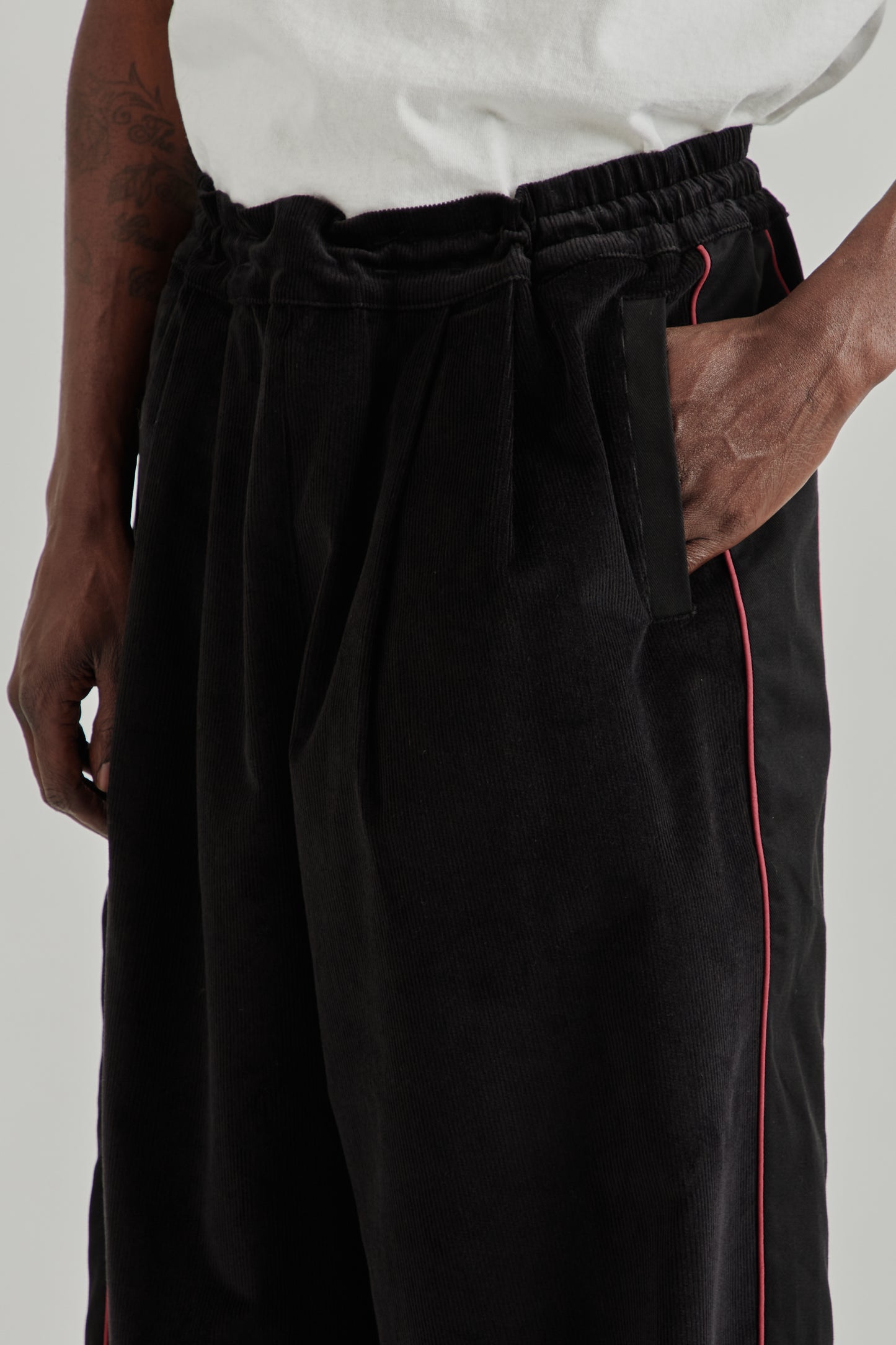 Pleated Track Pants - Black