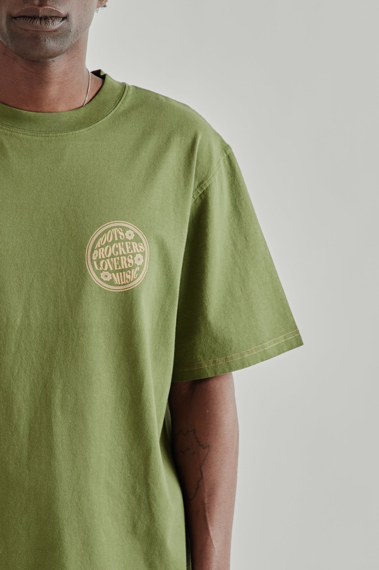 Poster Tee - Olive