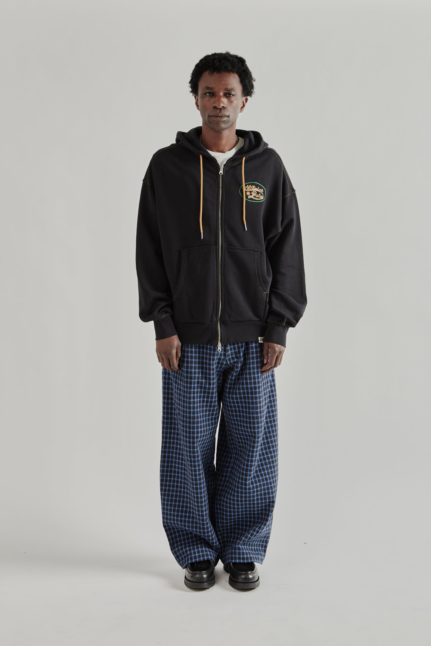 Roots Zip Up Hoodie - Black