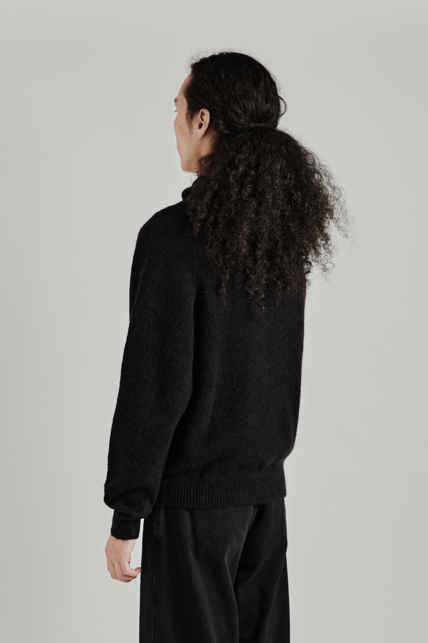 Double Button Alpaca Hood - Black