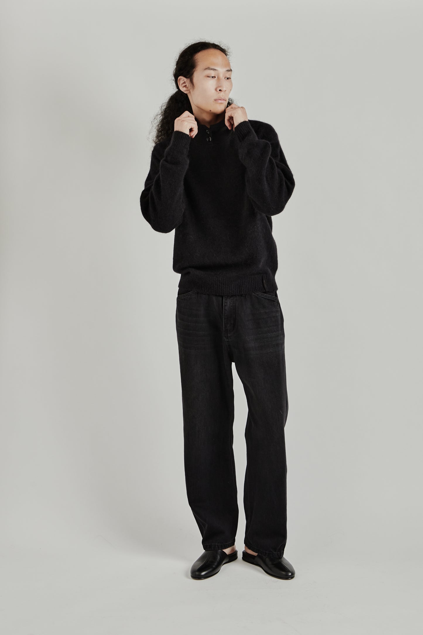 Double Button Alpaca Hood - Black