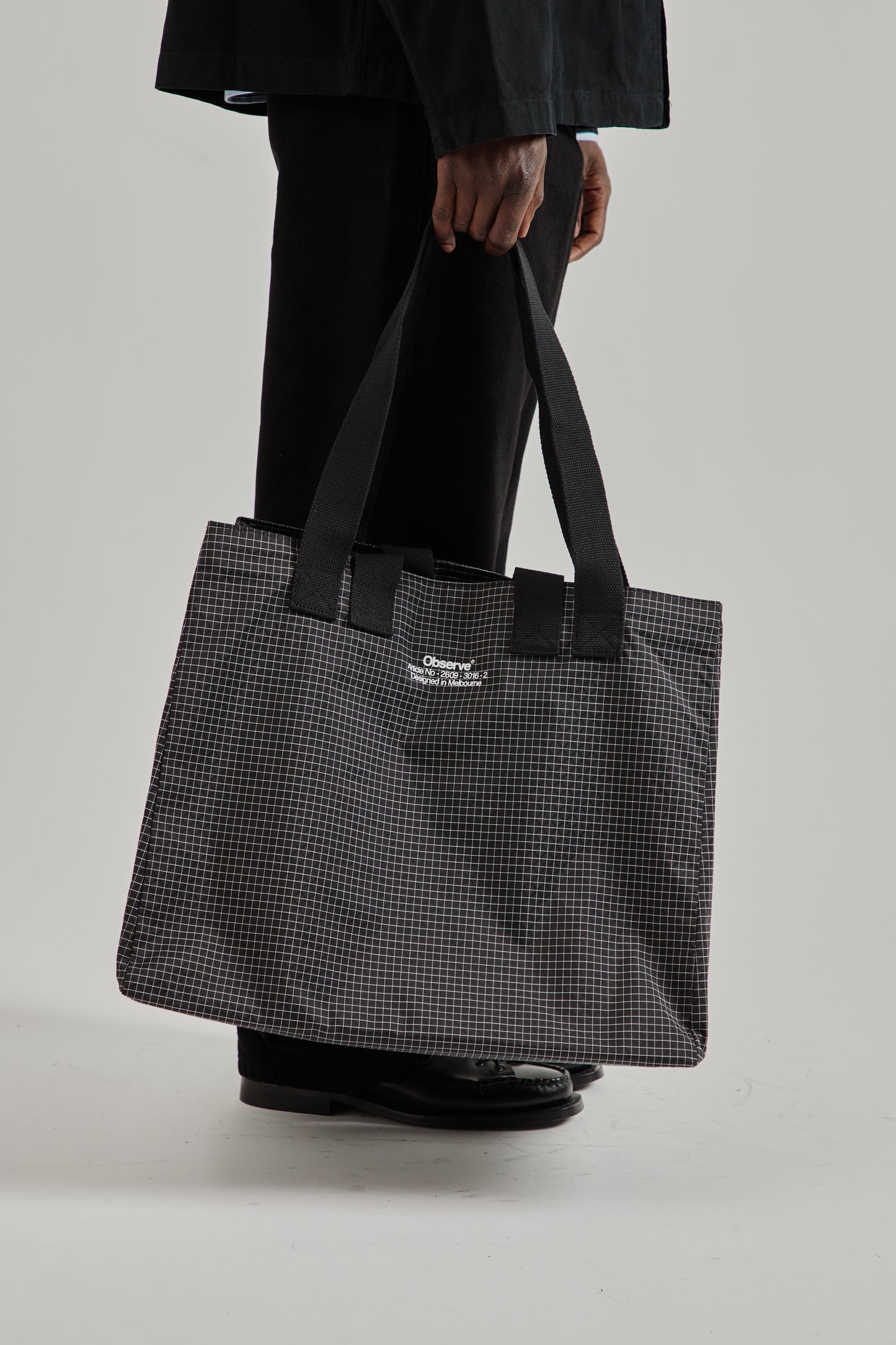 Observe SS26 Grid Stop Stamp Tote Black0806
