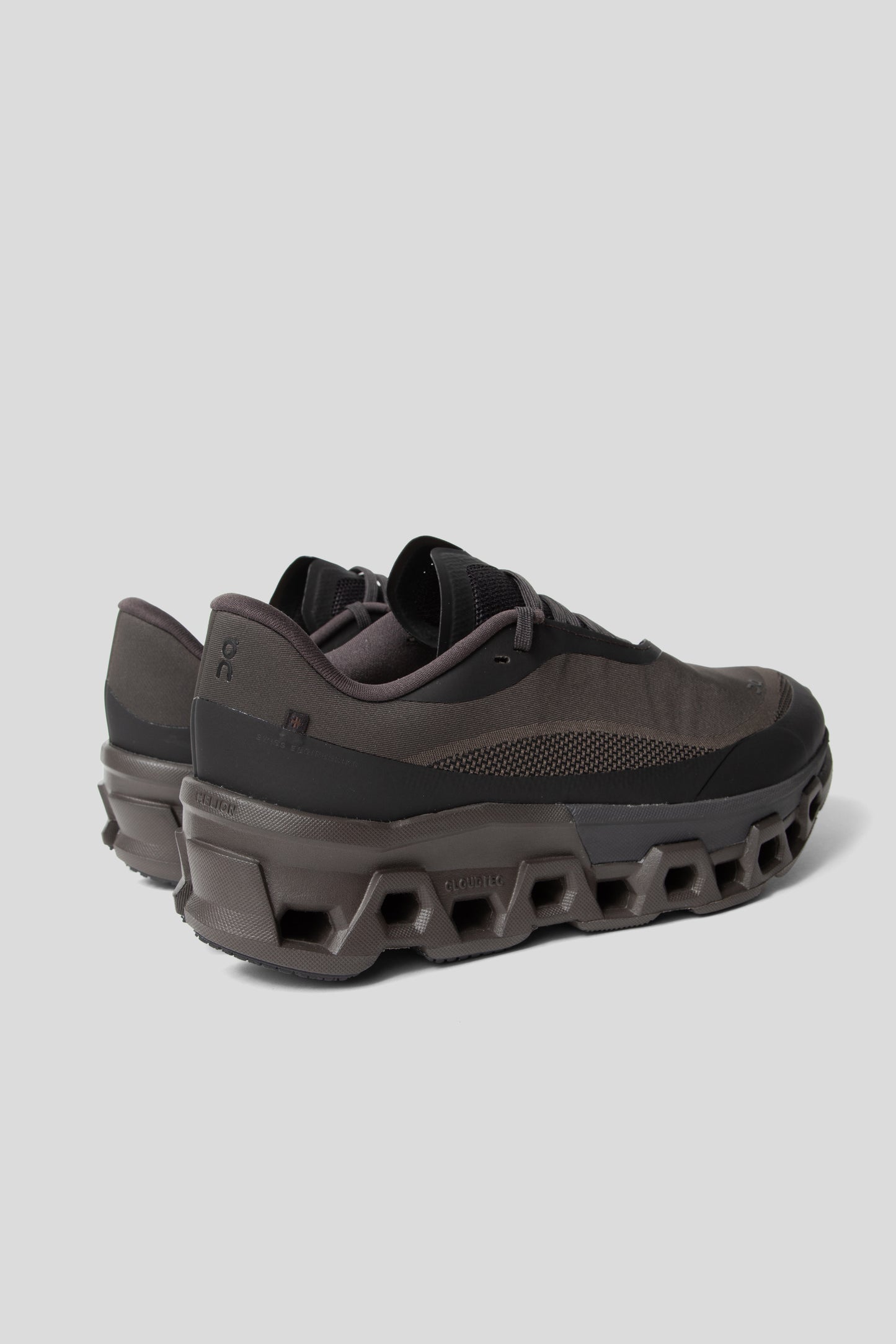 On Running SS25 Cloudmonsters 2 PAF Thorn Brown 03