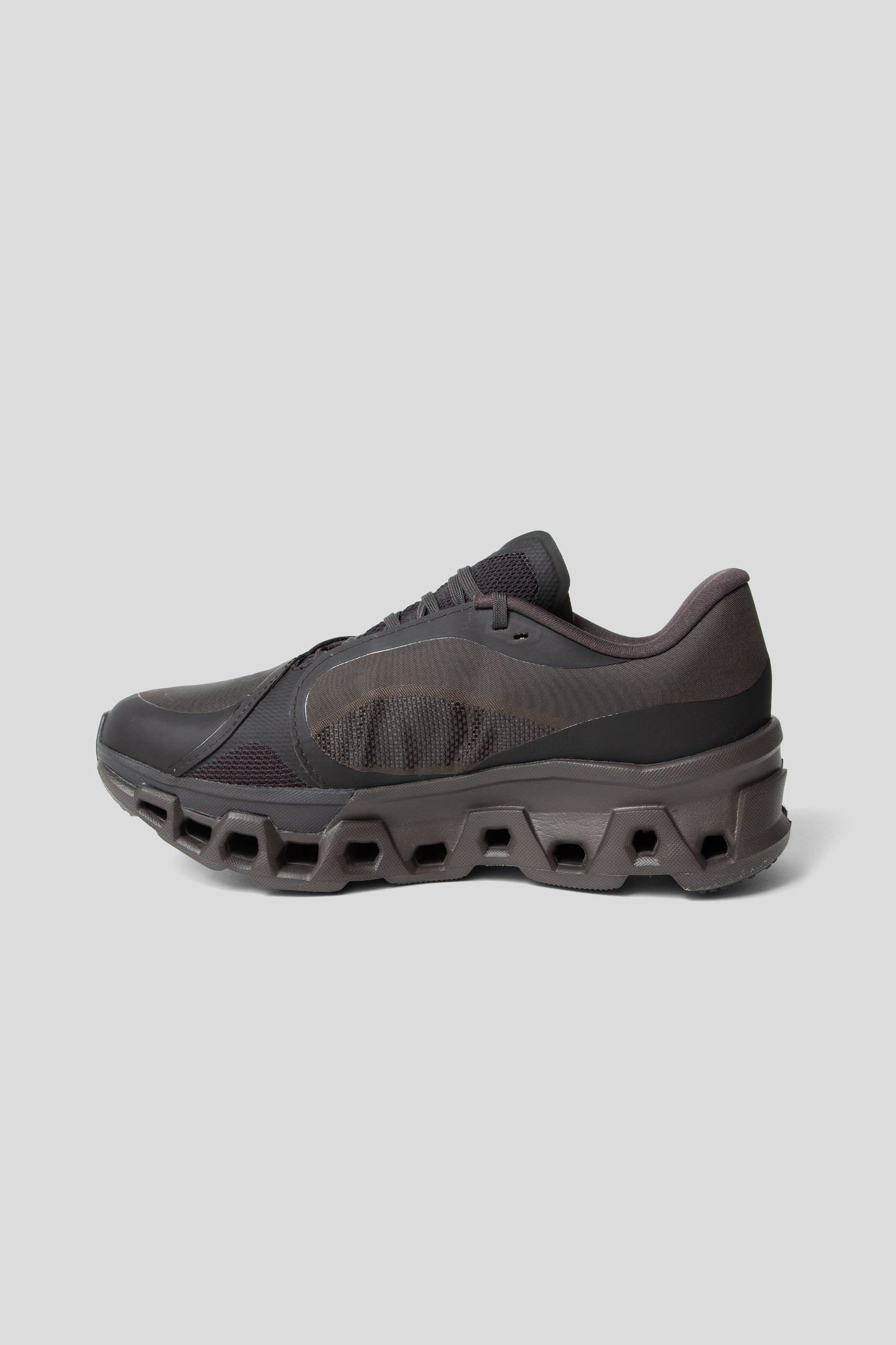 On Running SS25 Cloudmonsters 2 PAF Thorn Brown 05
