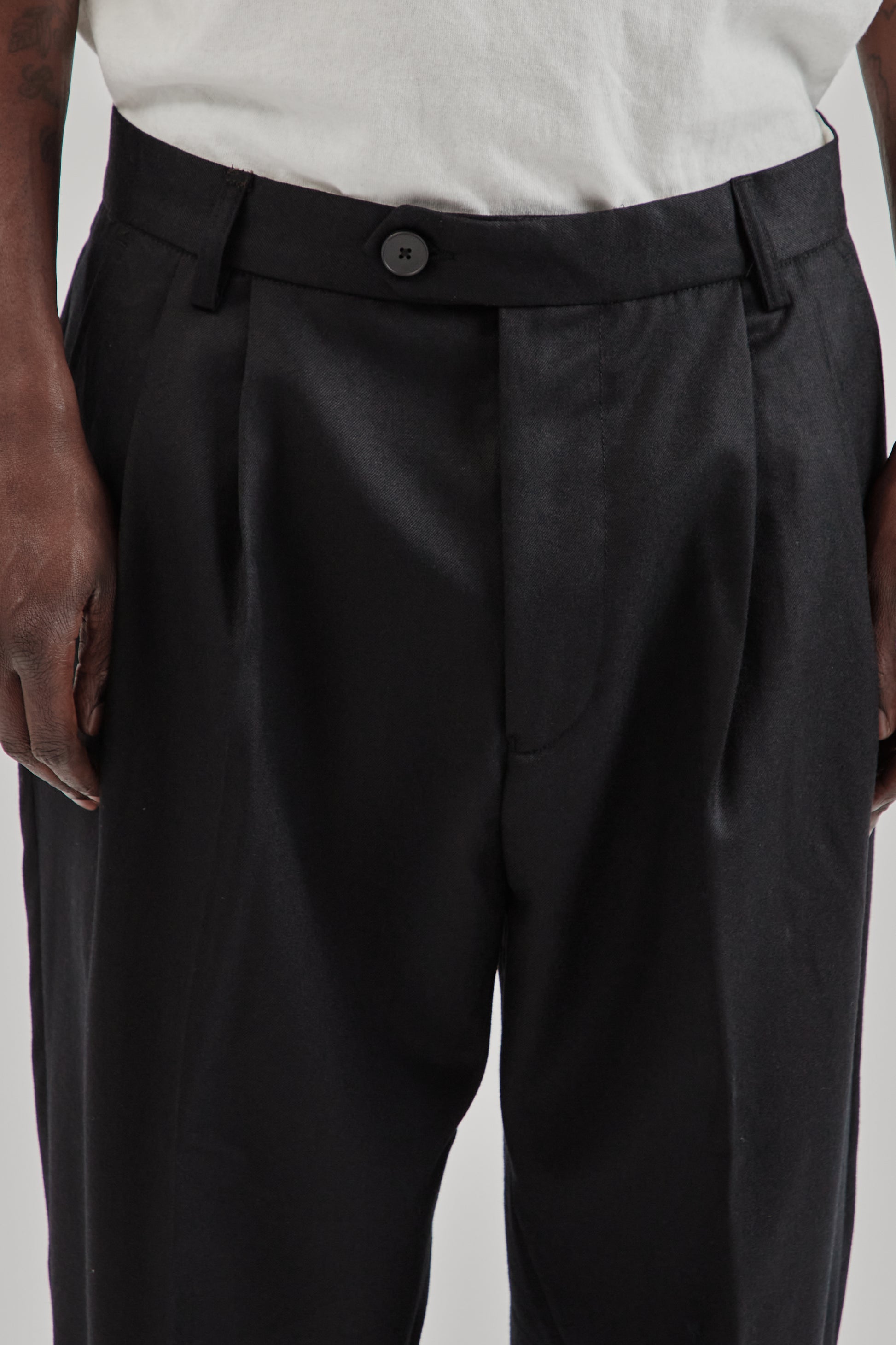 Parages FW25 Formal Pleats Wool Pants Black15