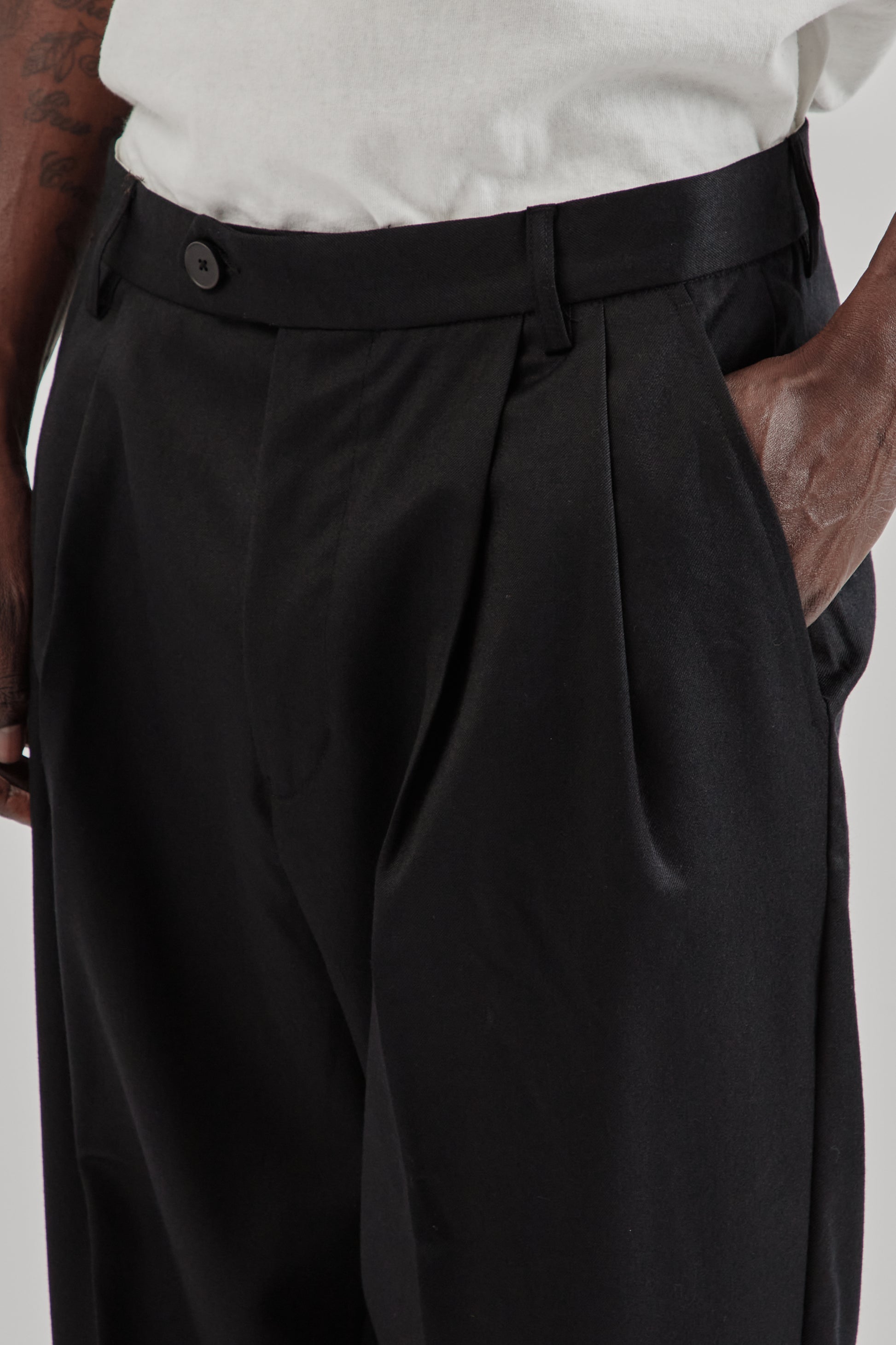 Parages FW25 Formal Pleats Wool Pants Black16
