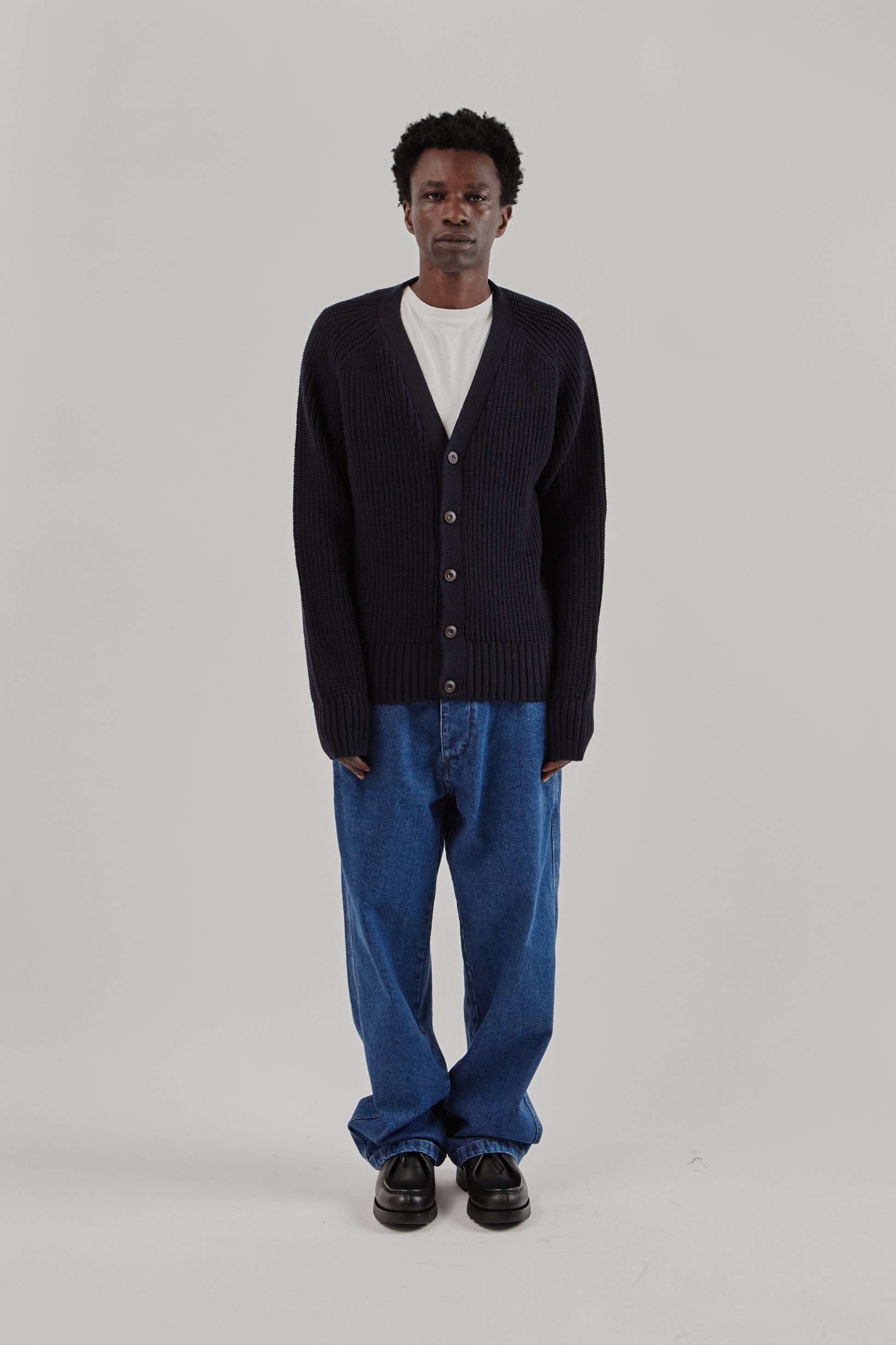 Parages FW25 Guy Cardigan Navy 10