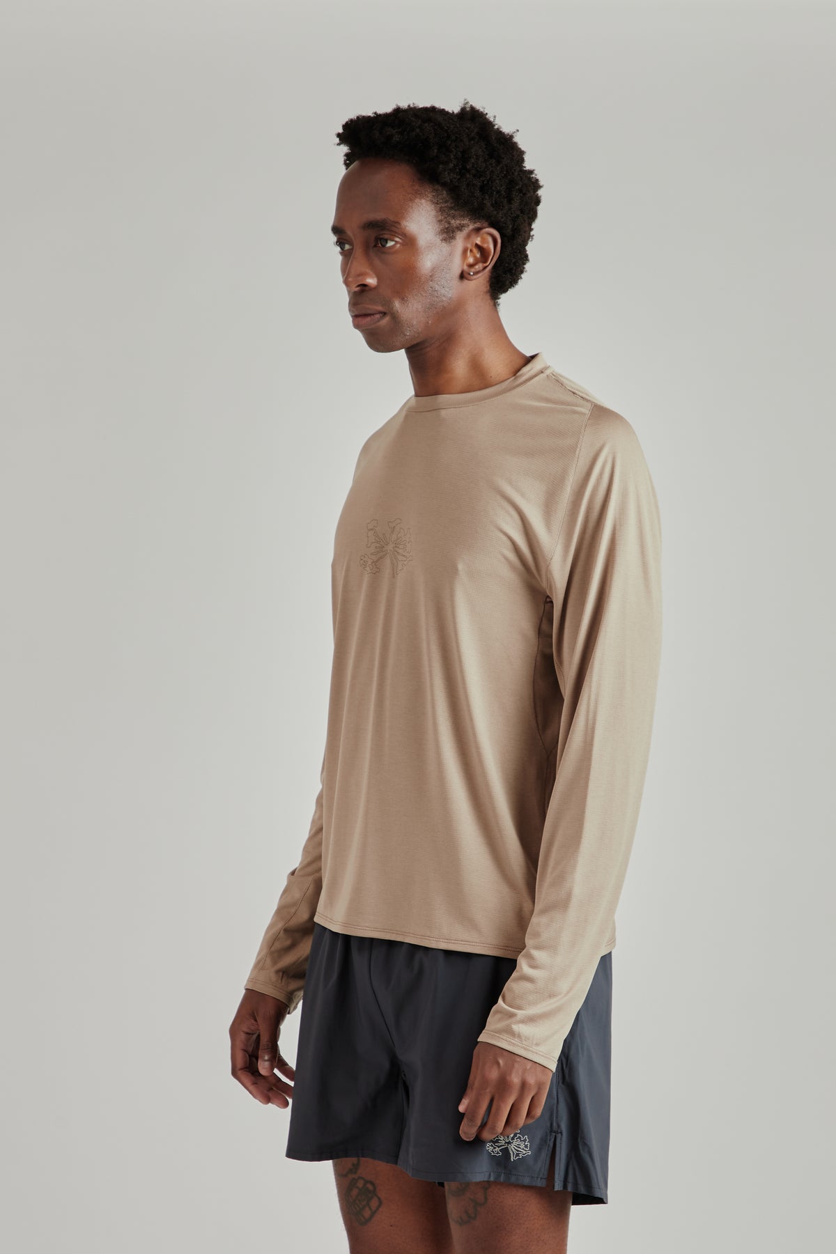 Lateral Peak Long Sleeve Tee - Greige