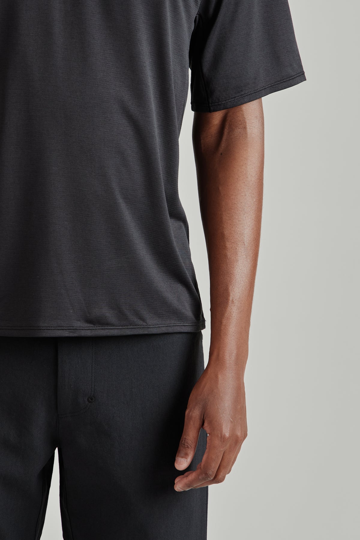 Lateral Peak Short Sleeve Tee - Black Beauty