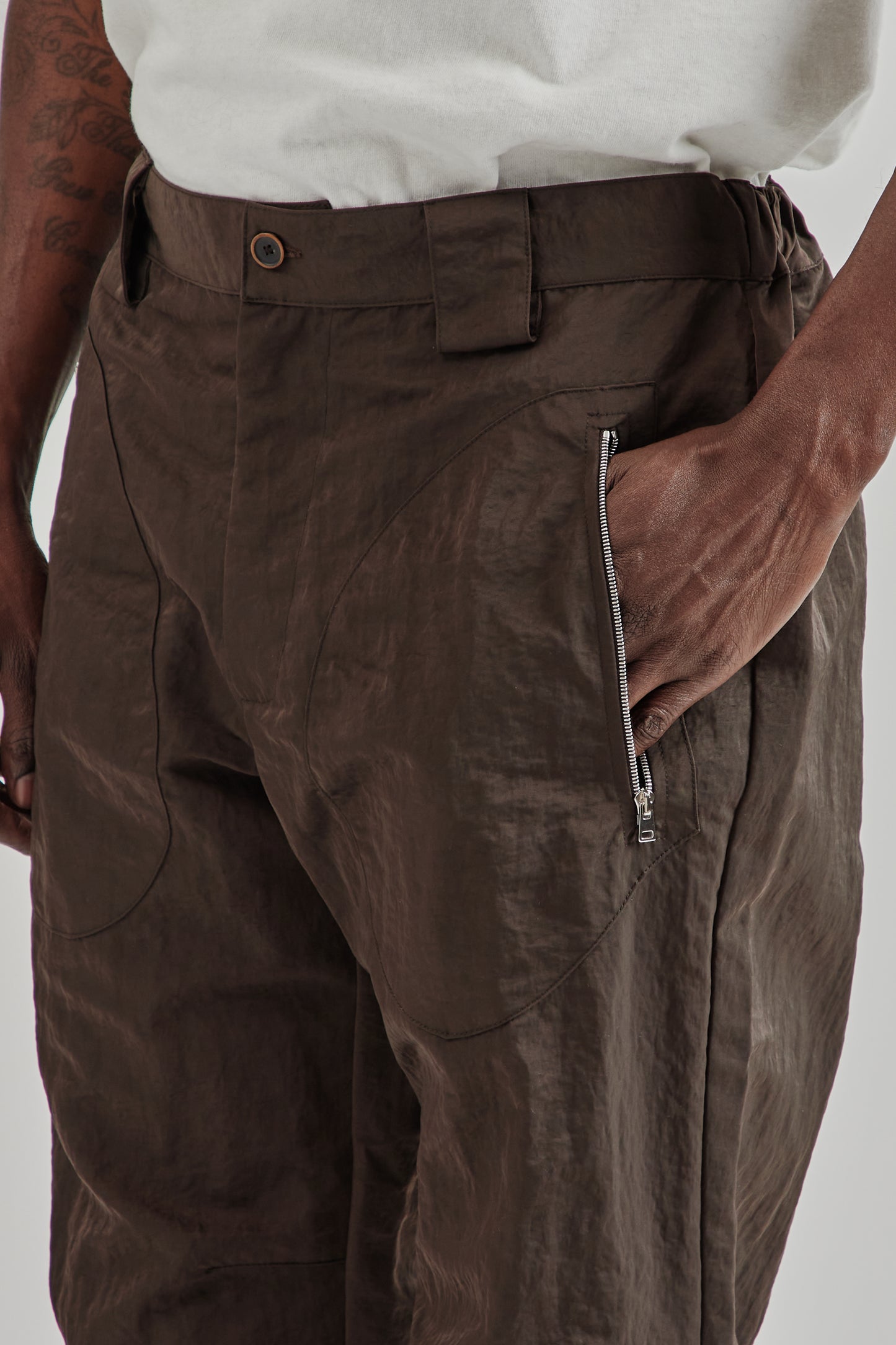 Ranra FW25 Wilder Nylon Cargo Pants Black Coffee15