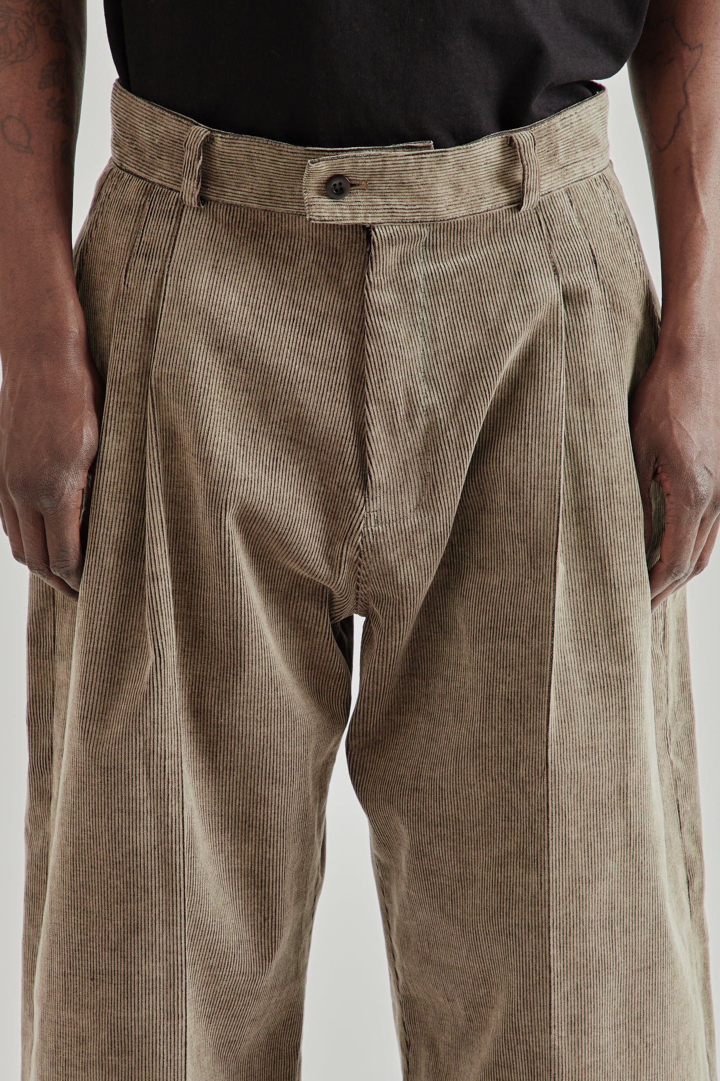 Discharged Corduroy Three Quarter Pants - Greige