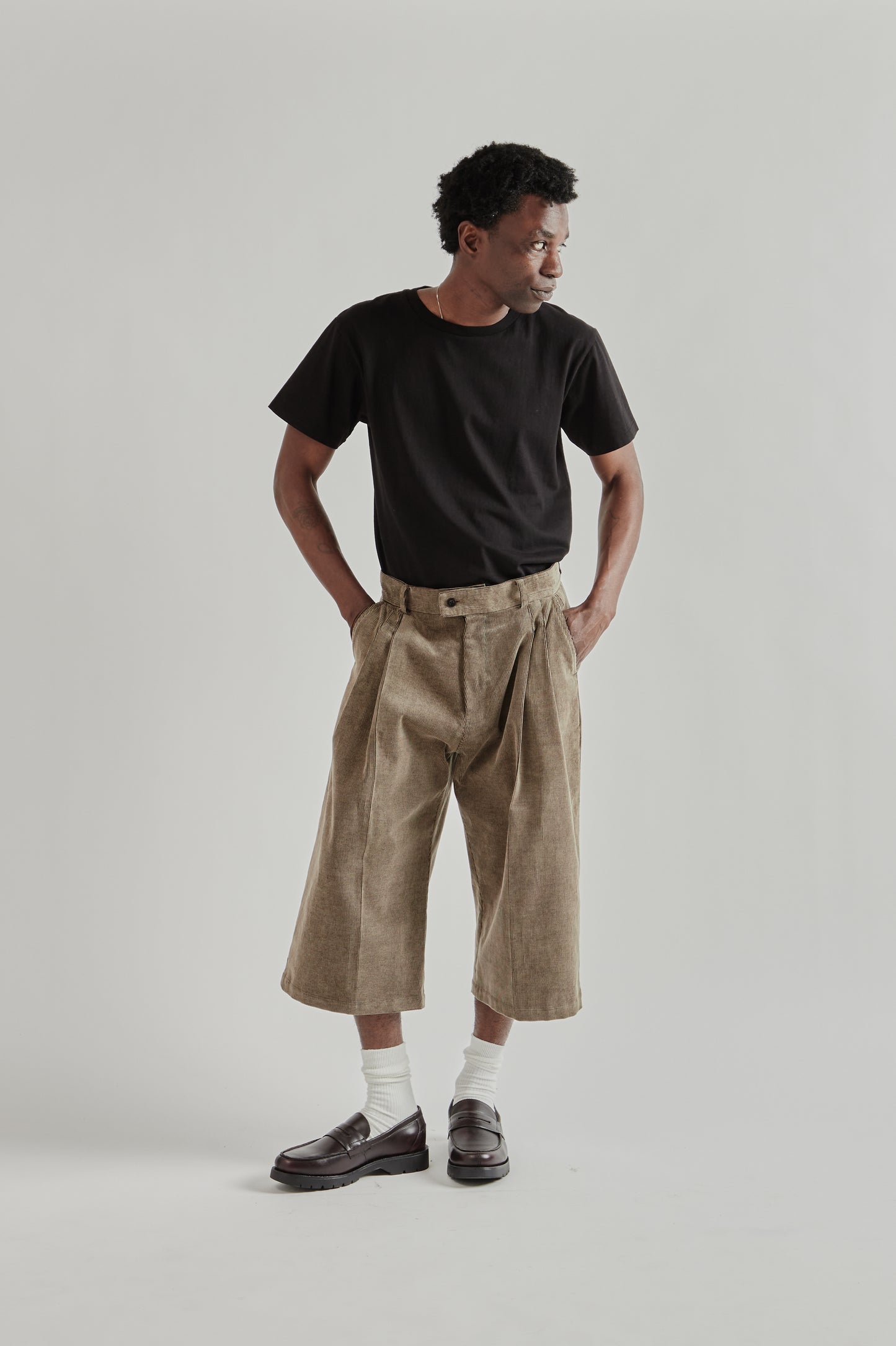 Discharged Corduroy Three Quarter Pants - Greige