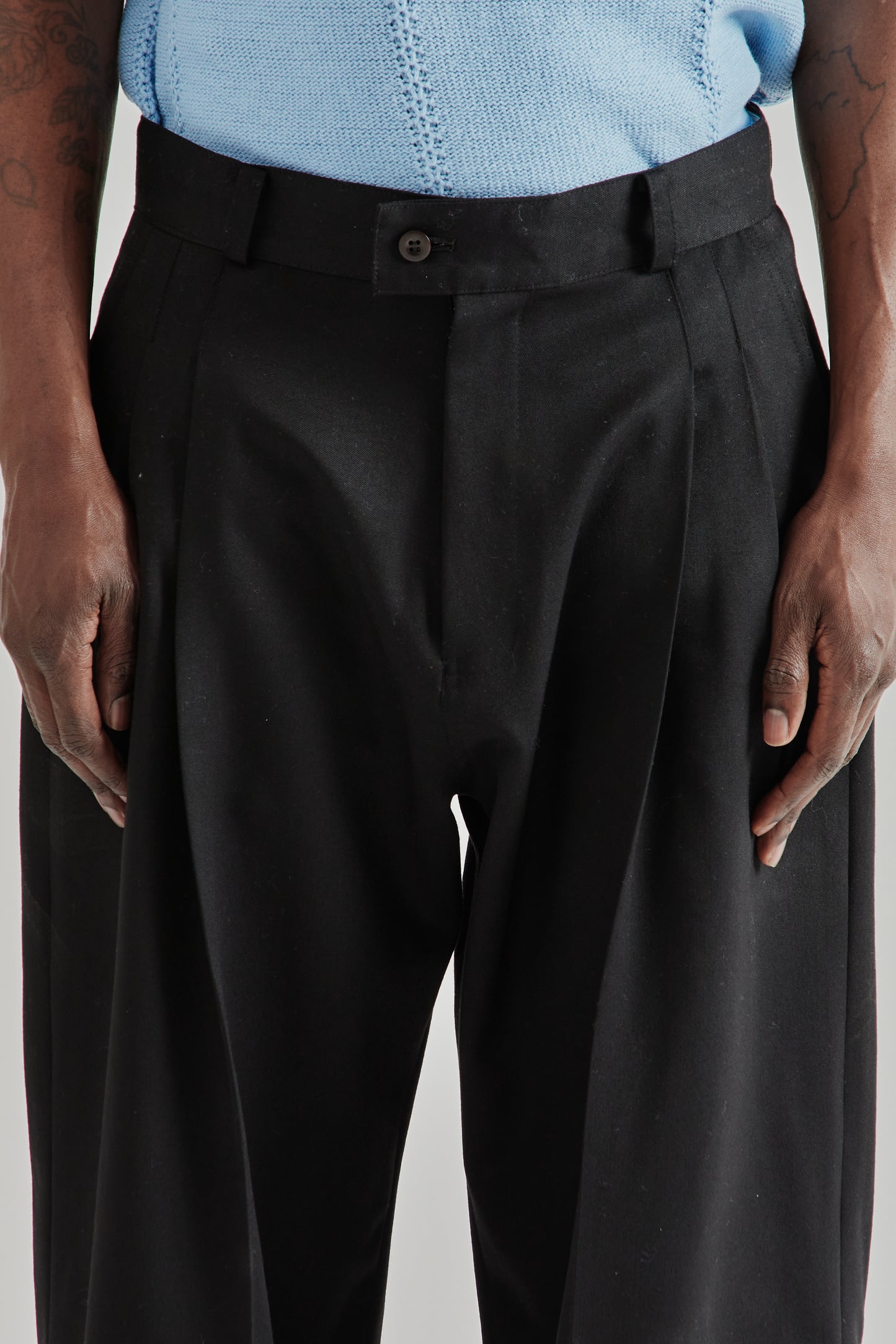 Three Quarter Wool 2Tuck Trousers - Black