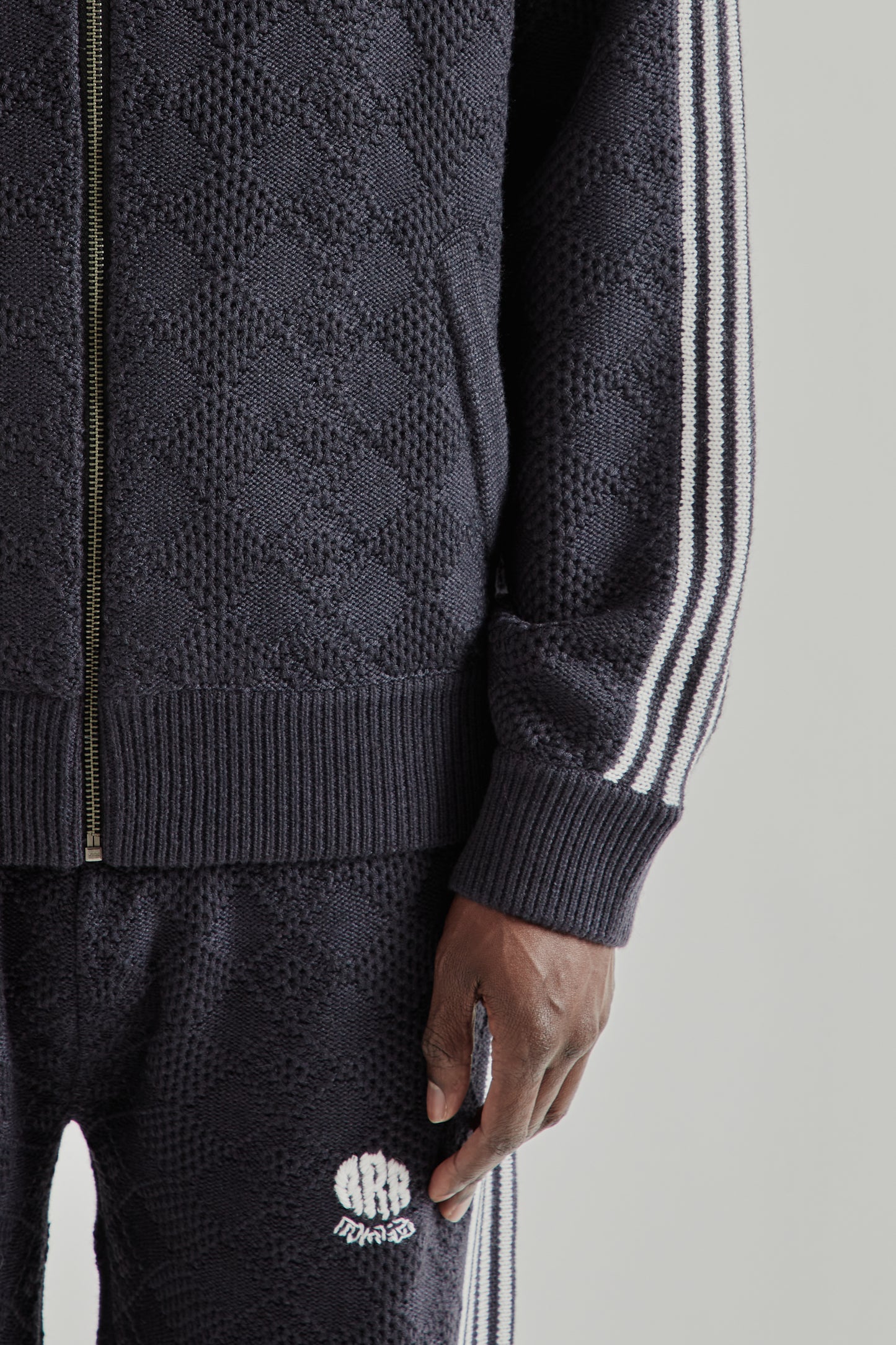 Rice Nine Ten SS26 Knitted Traning Jacket Fade Black- Brown3550