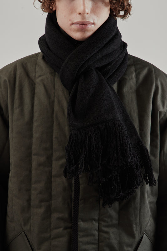 Still By Hand FW25 7G Fringe Muffler Black 3